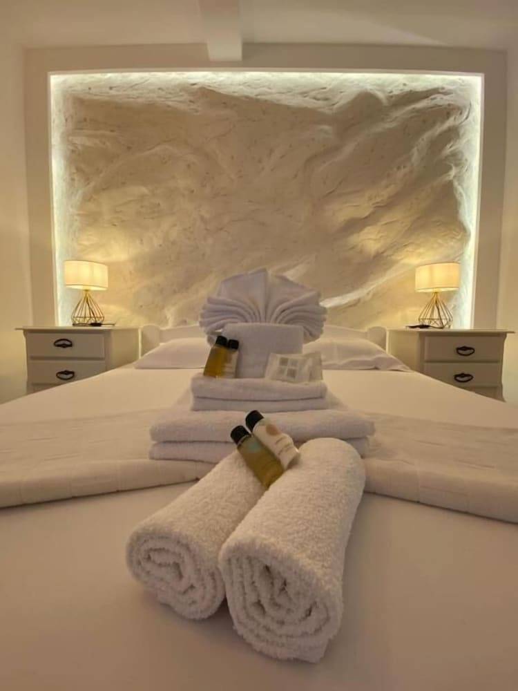 Dzaleta Boutique Suites & Pool 2