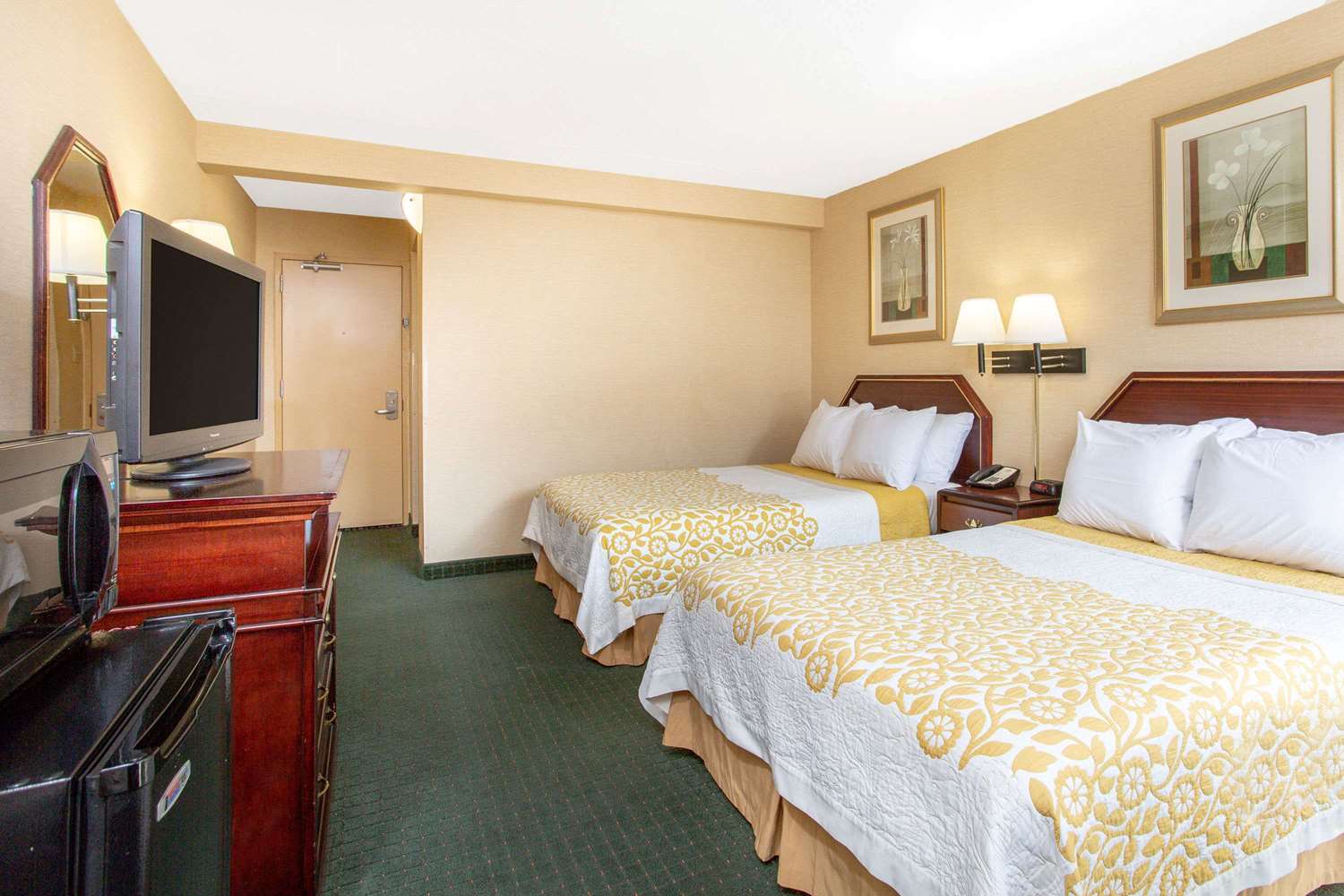 Days Inn by Wyndham College Park 1