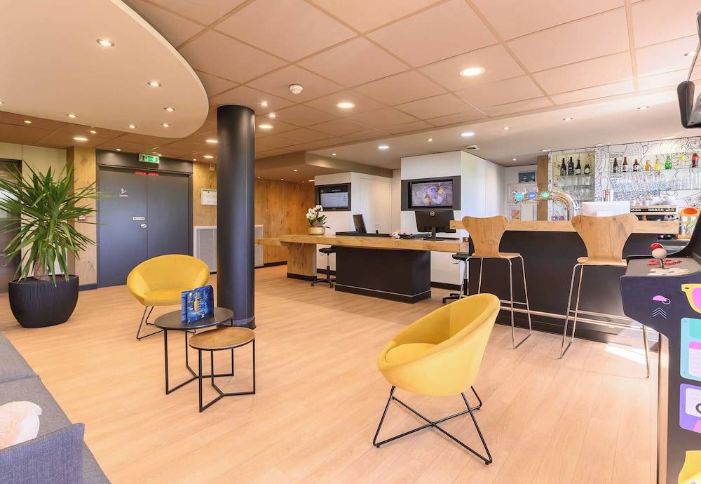 B&B HOTEL Versailles Le Chesnay 2