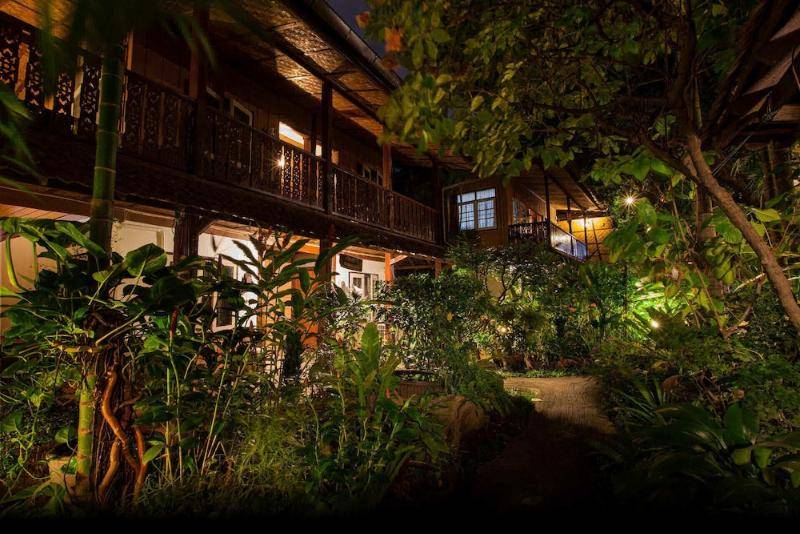 Mountain View GuesthouseChiangmai 1