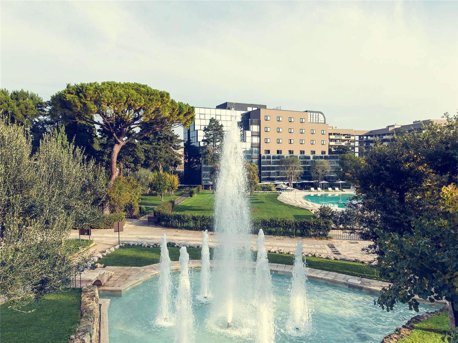 Mercure Villa Romanazzi Carducci Bari 1