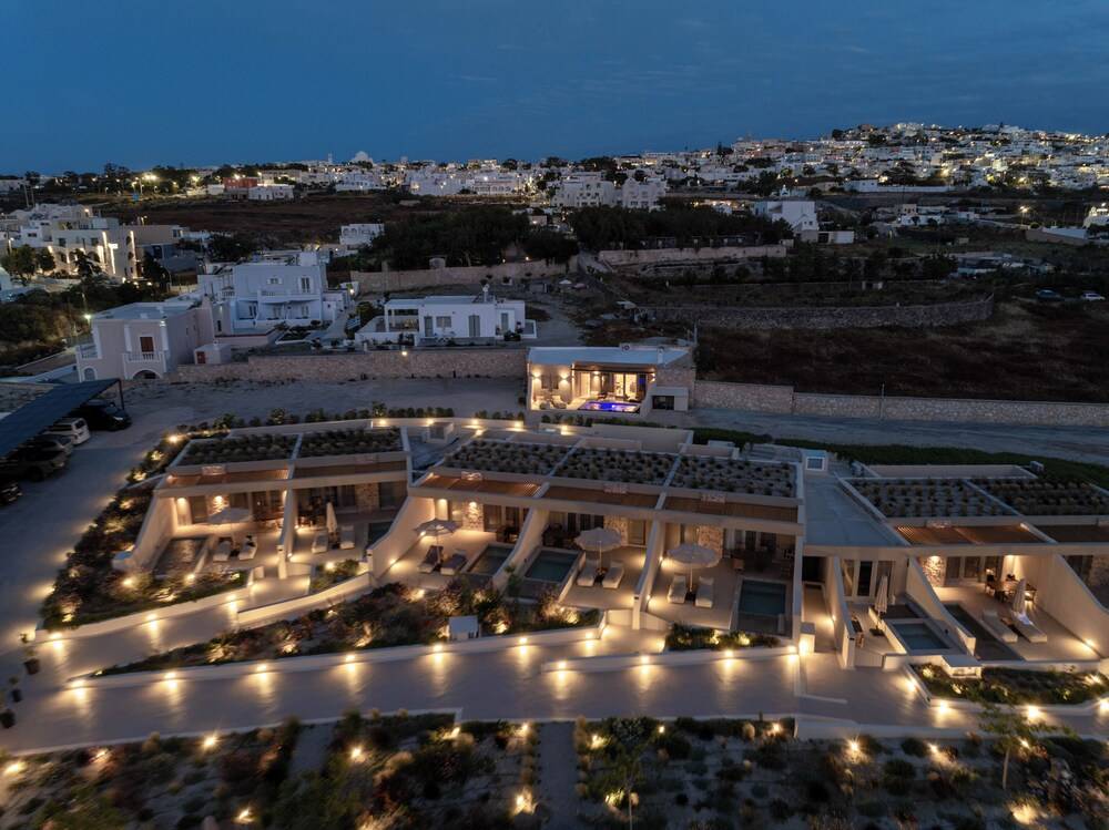 Illusion Suites 1