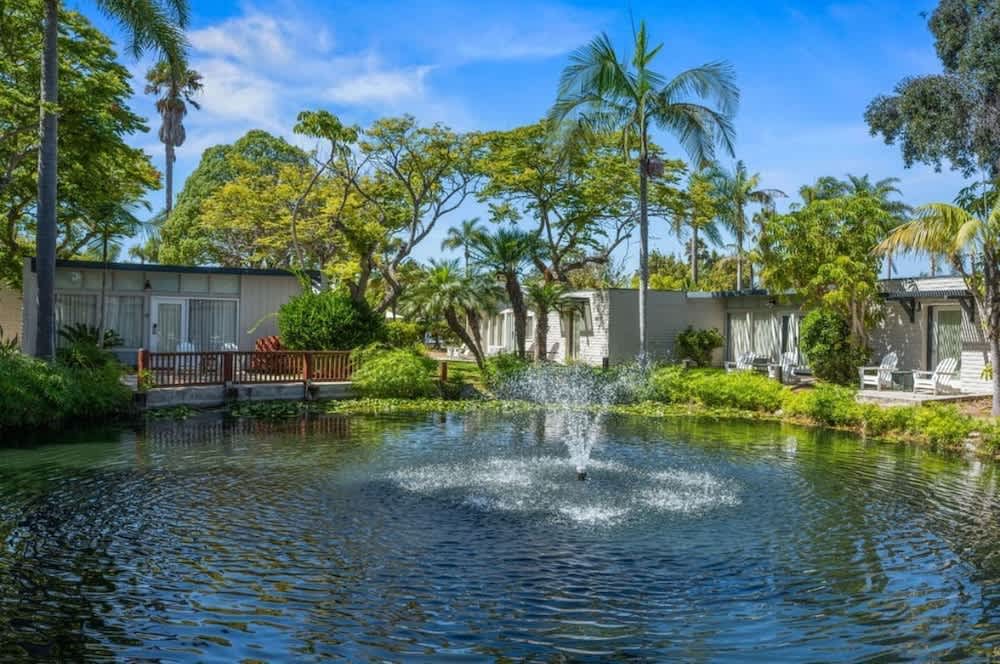 Paradise Point Resort & Spa 1