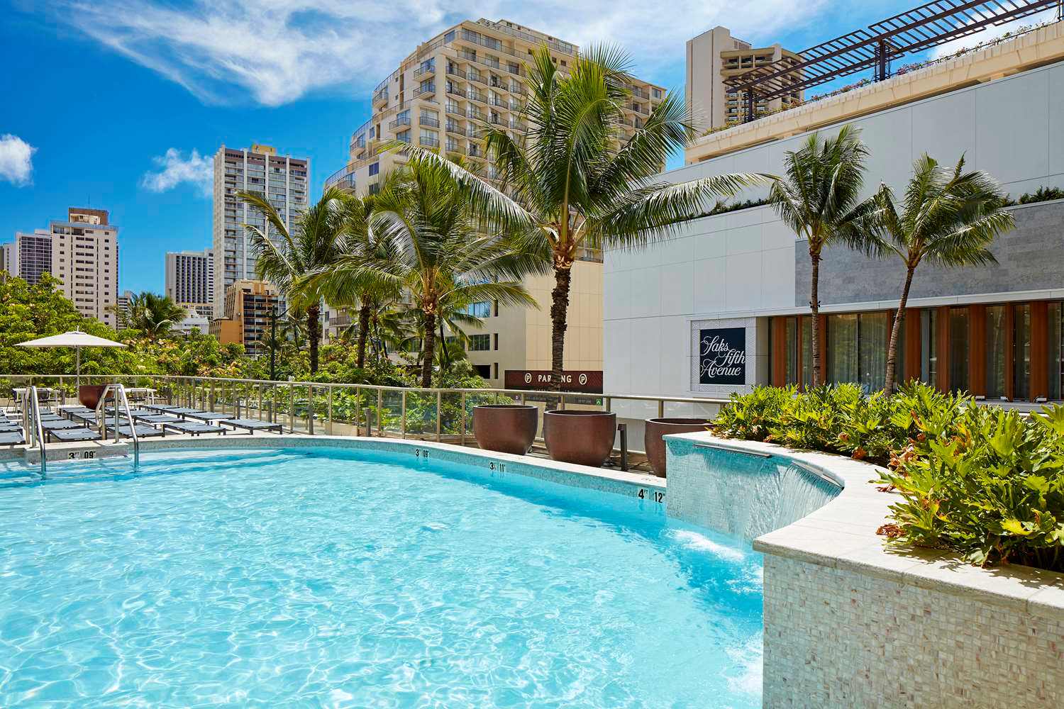 Hilton Garden Inn Waikiki Beach 1