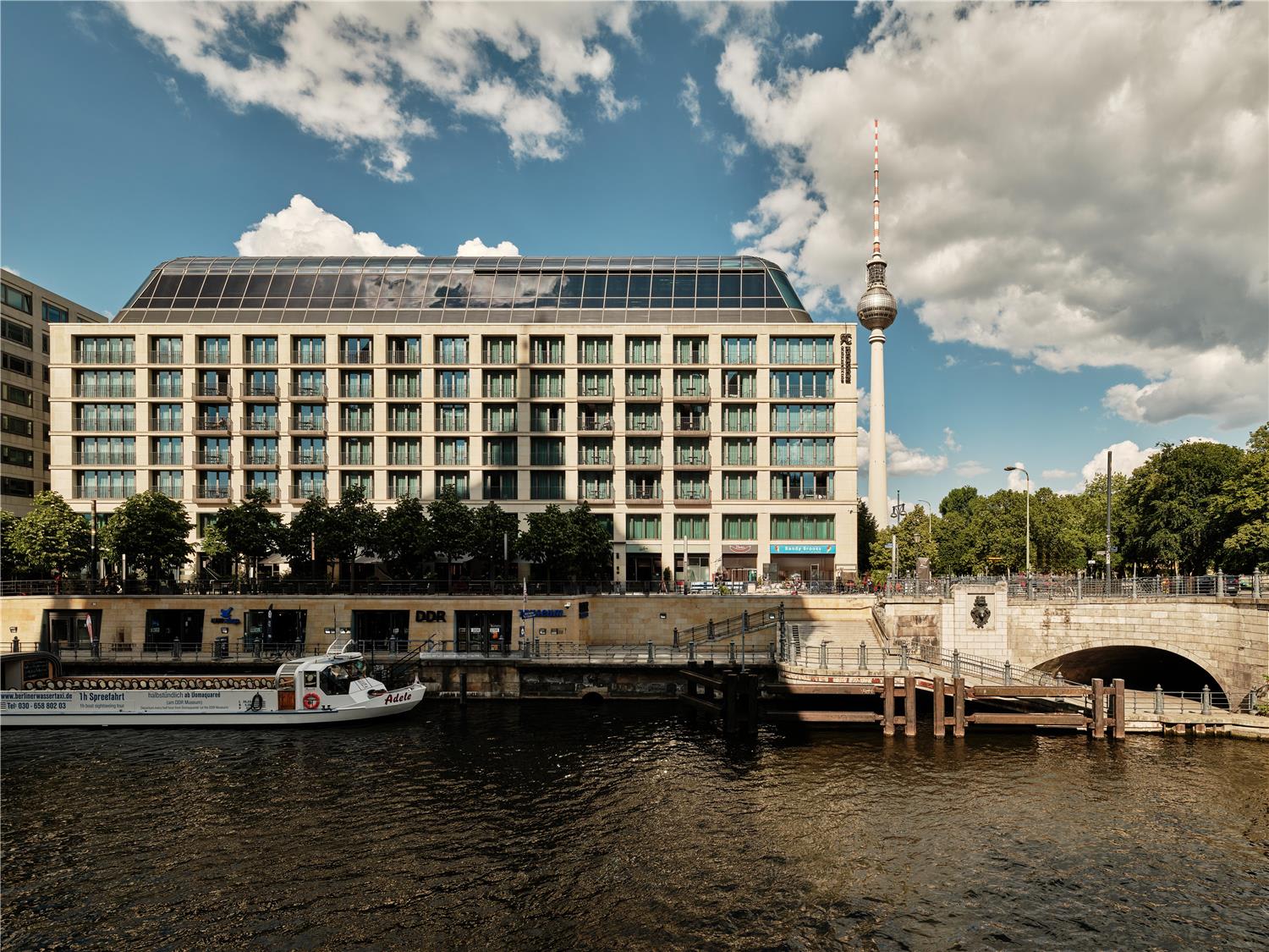Radisson Collection Hotel, Berlin 1