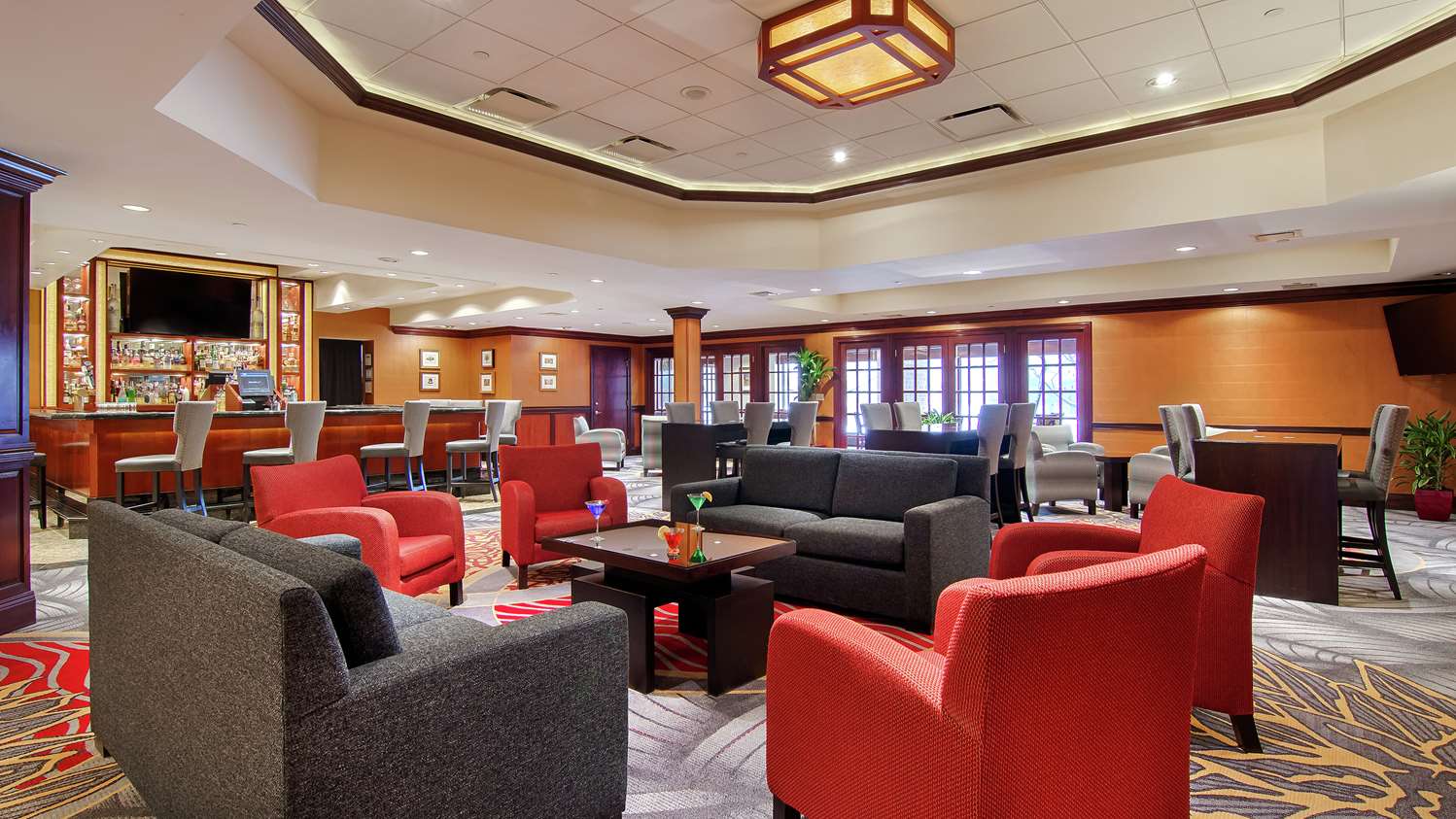 DoubleTree by Hilton Lisle Naperville 2
