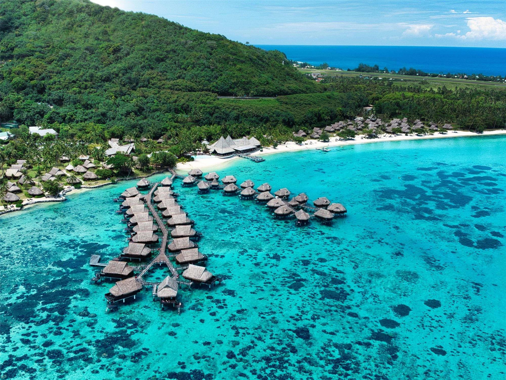 Sofitel Kia Ora Moorea Beach Resort 1