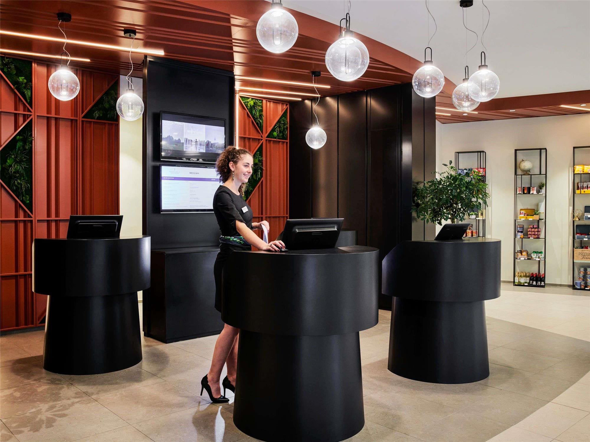 Mercure Paris La Défense 1