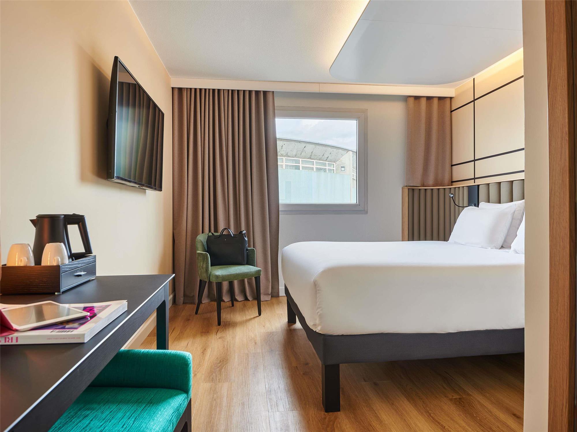 Mercure Paris Nanterre 1