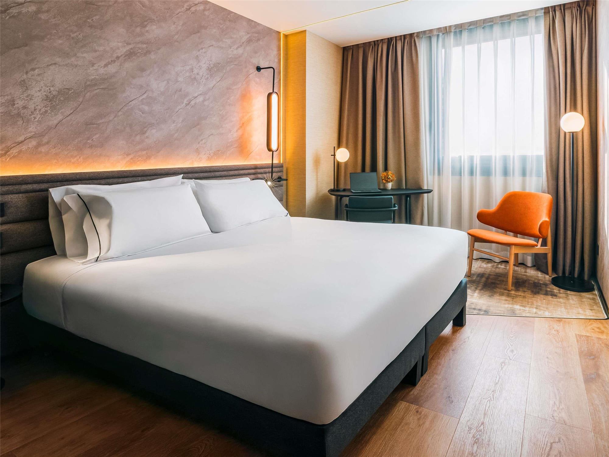 Novotel Valencia Lavant 1