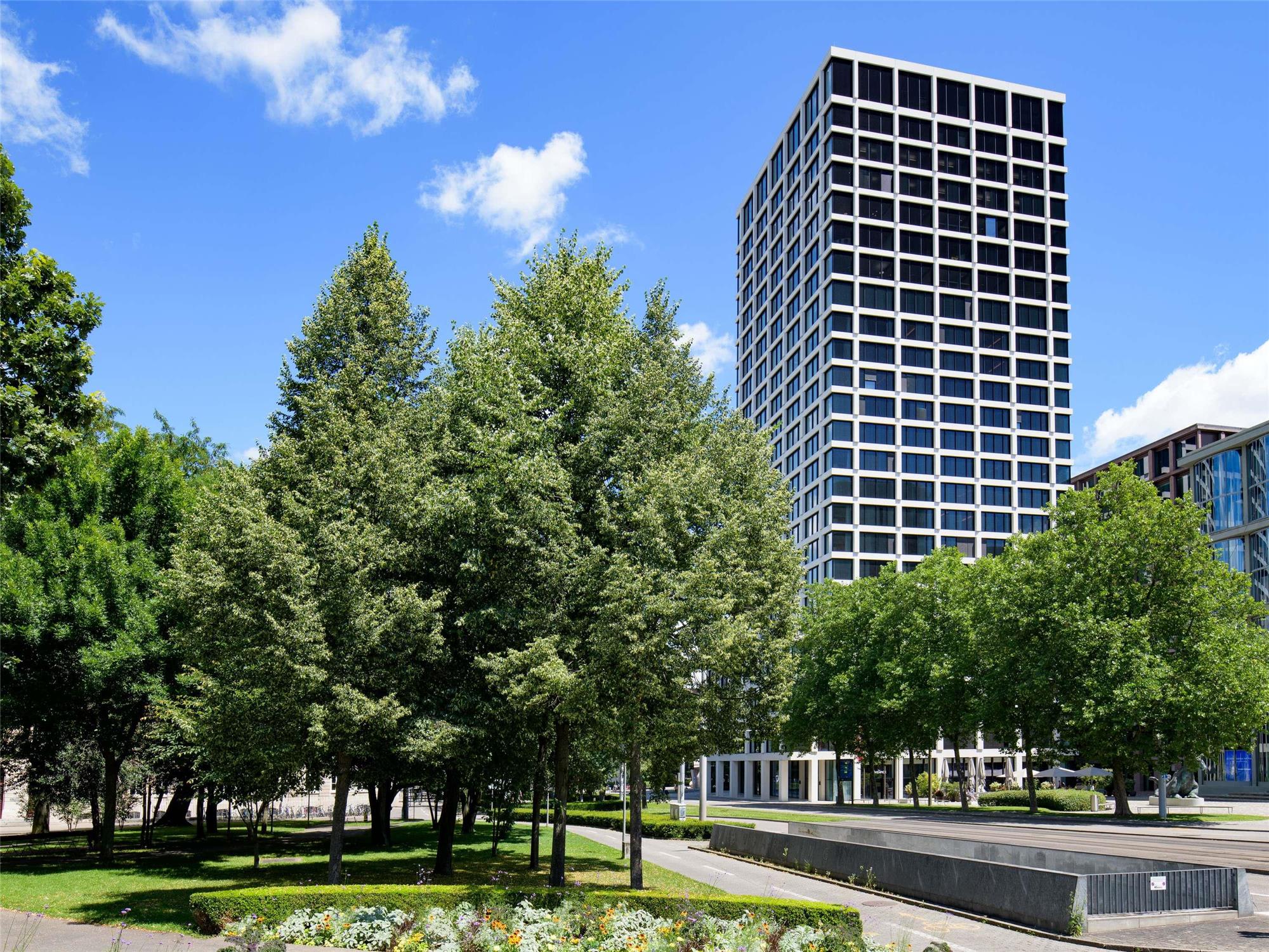 Mövenpick Hotel Basel 1