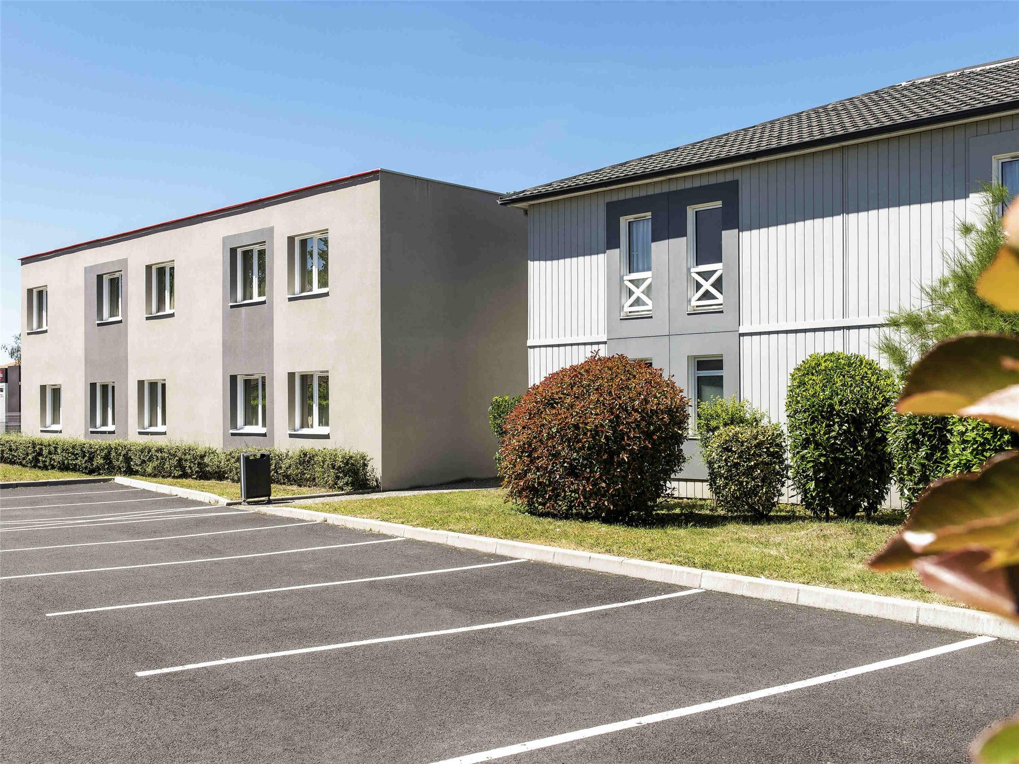 ibis Issoire 2