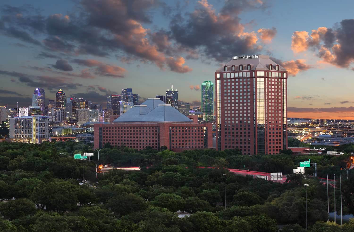 Hilton Anatole 1