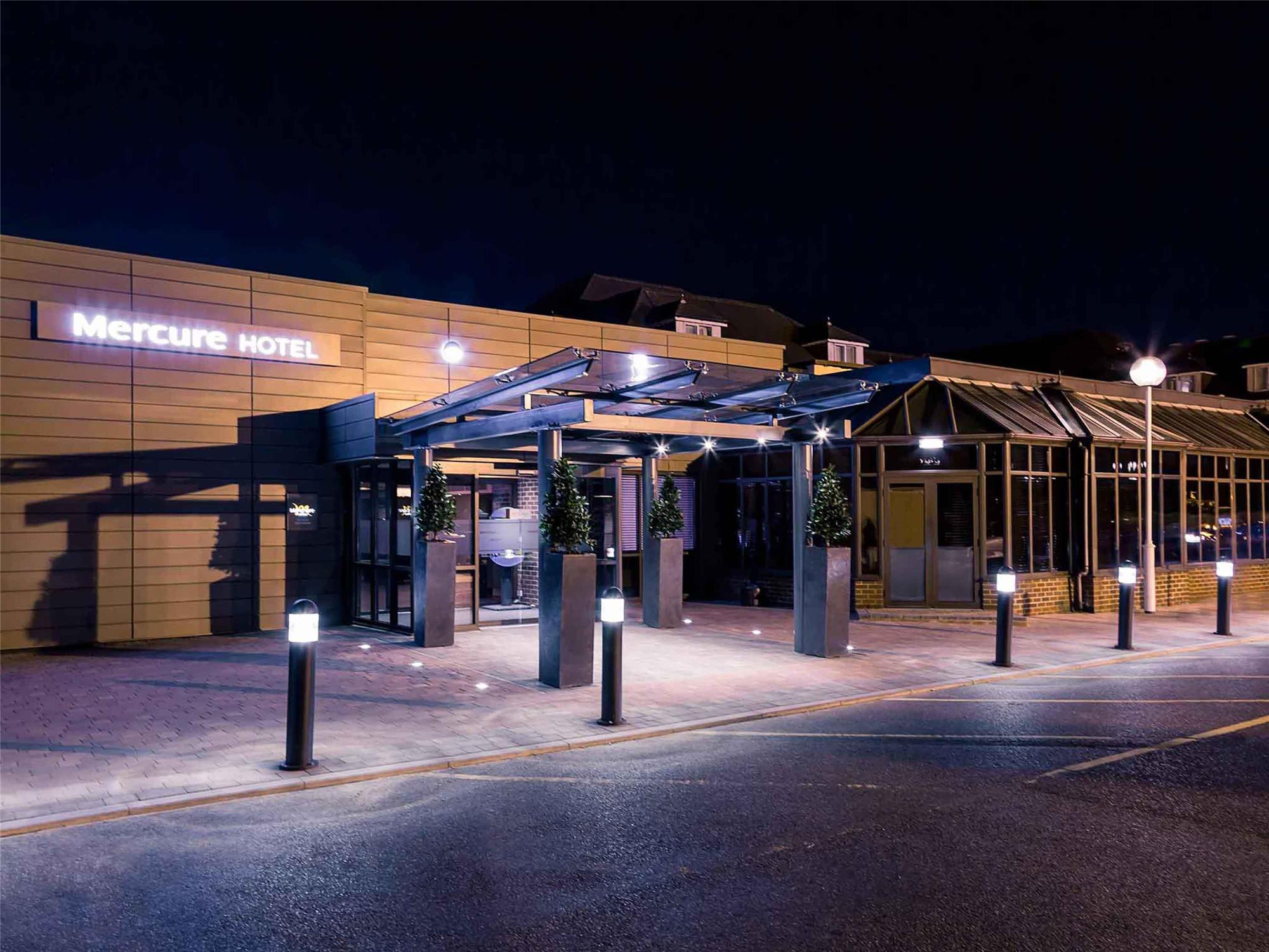 Mercure London Heathrow 2