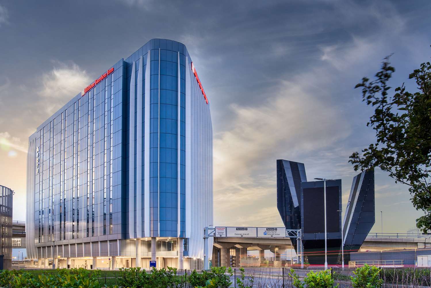 Hilton Garden Inn London Heathrow Terminal 2 and 3 1