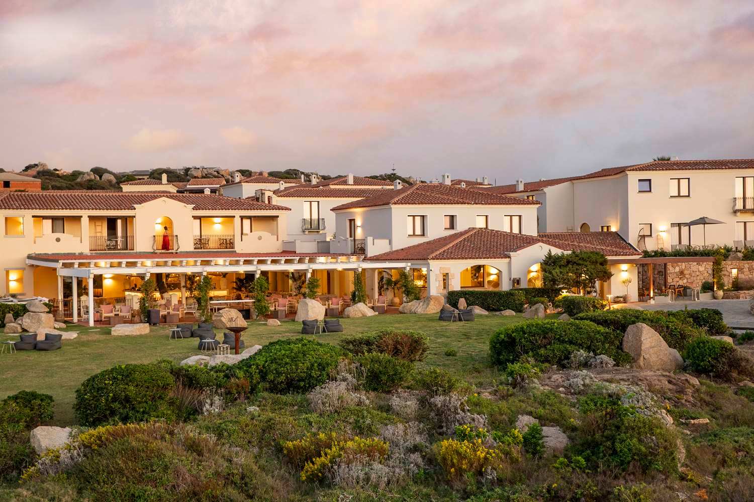 Mangia's Santa Teresa Sardinia, Curio Collection by Hilton 2