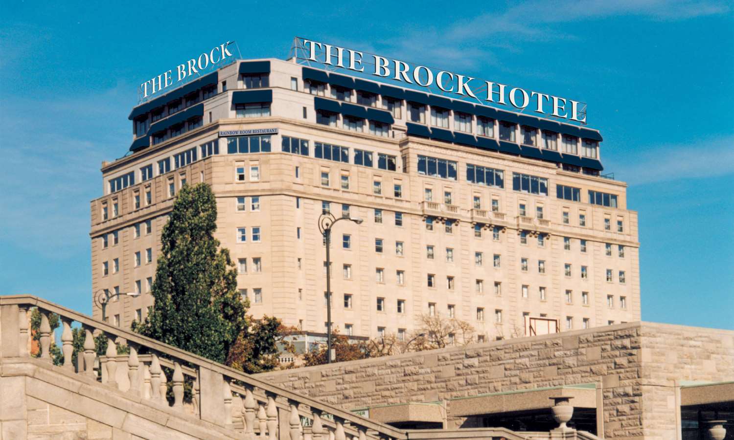The Brock Niagara Falls Fallsview, Tapestry by Hilton 1