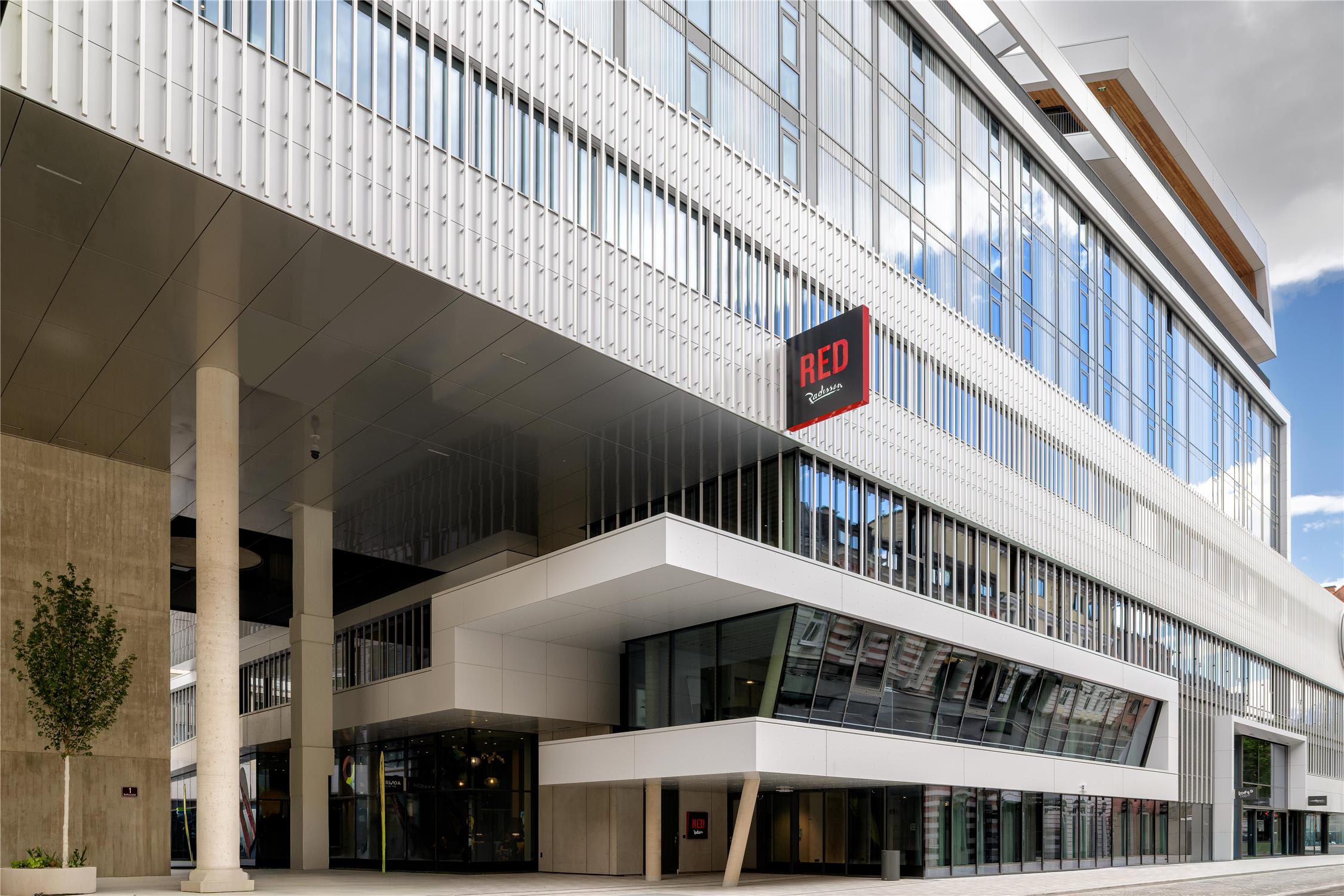 Radisson RED Innsbruck 1