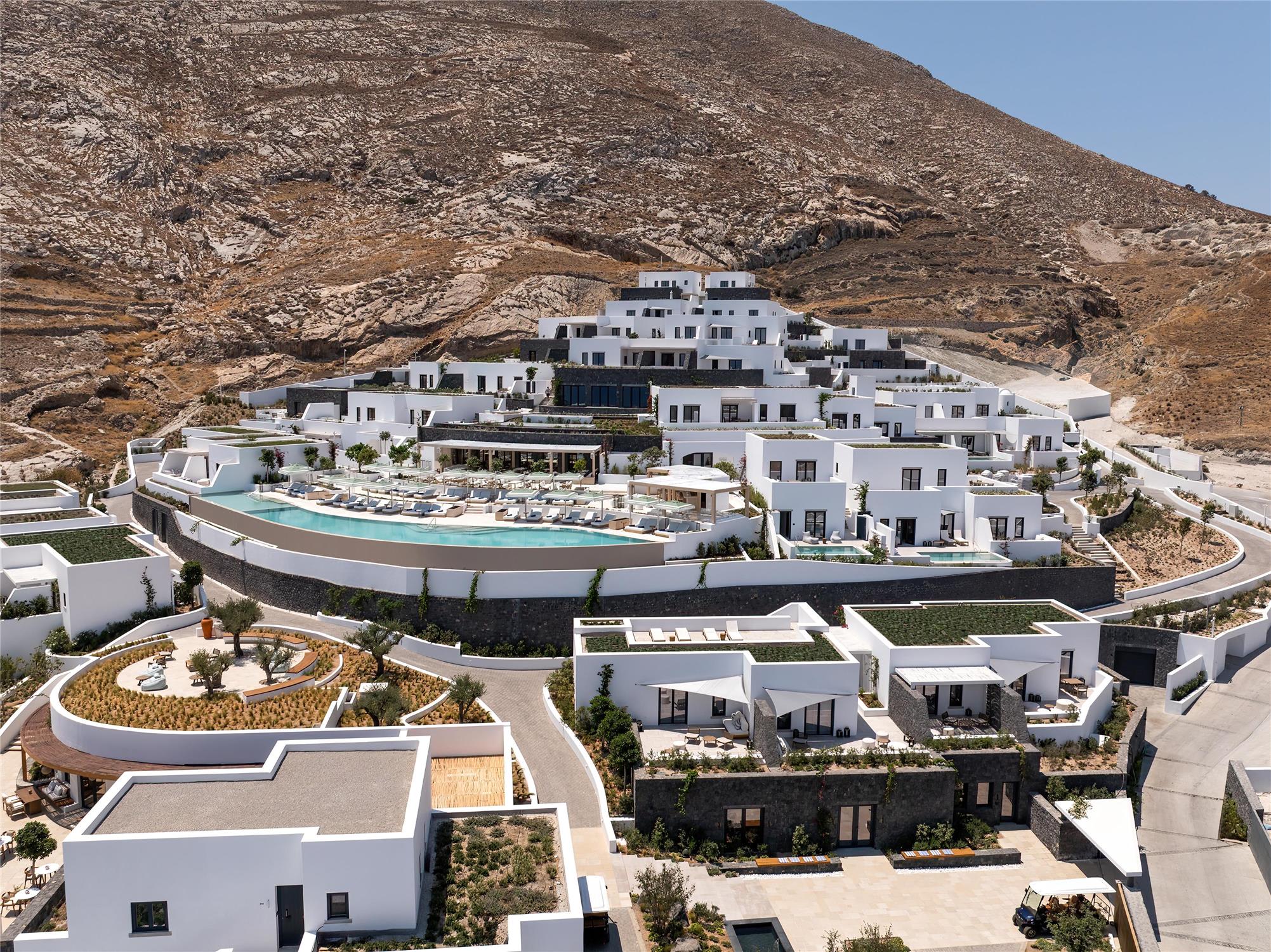 Sandblu Santorini, LXR Hotels 1