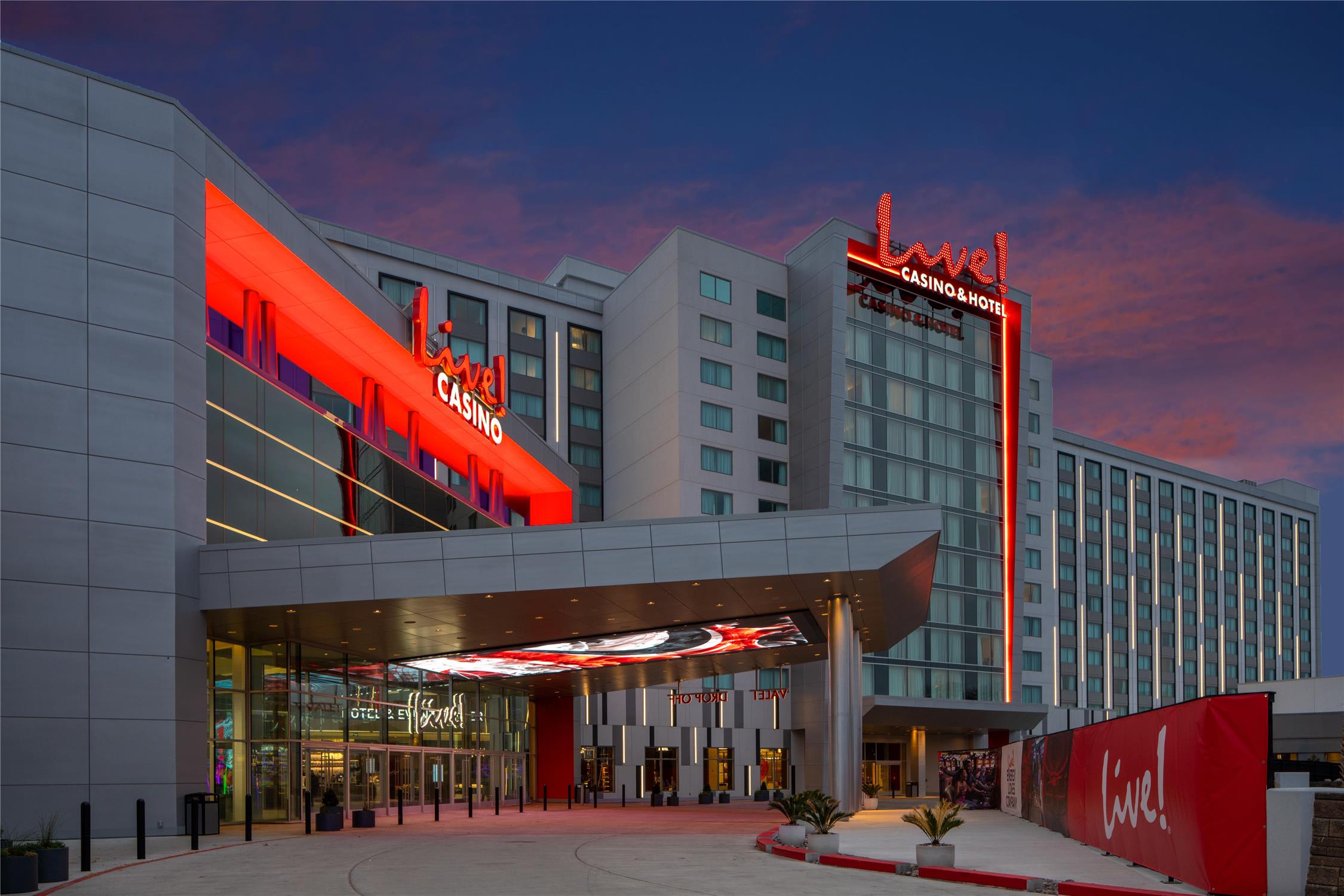 Live Casino & Hotel Louisiana, Curio Collection by Hilton 1