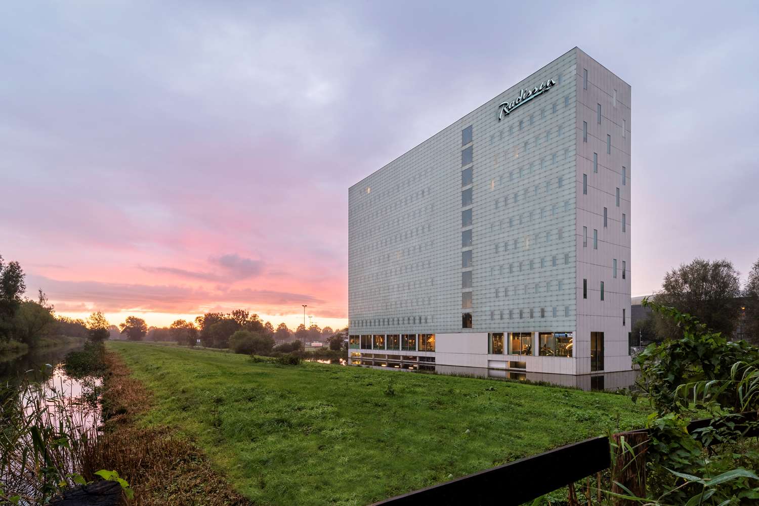 Radisson Hotel & Suites Amsterdam South 1