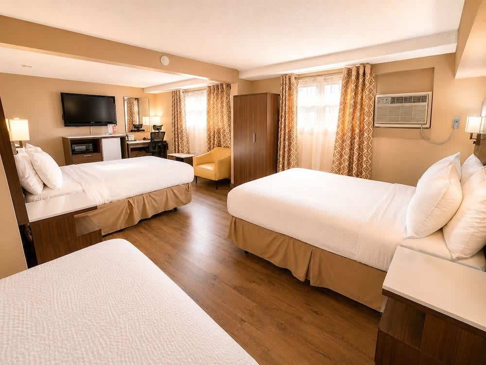 Days Inn by Wyndham Fredericton 1