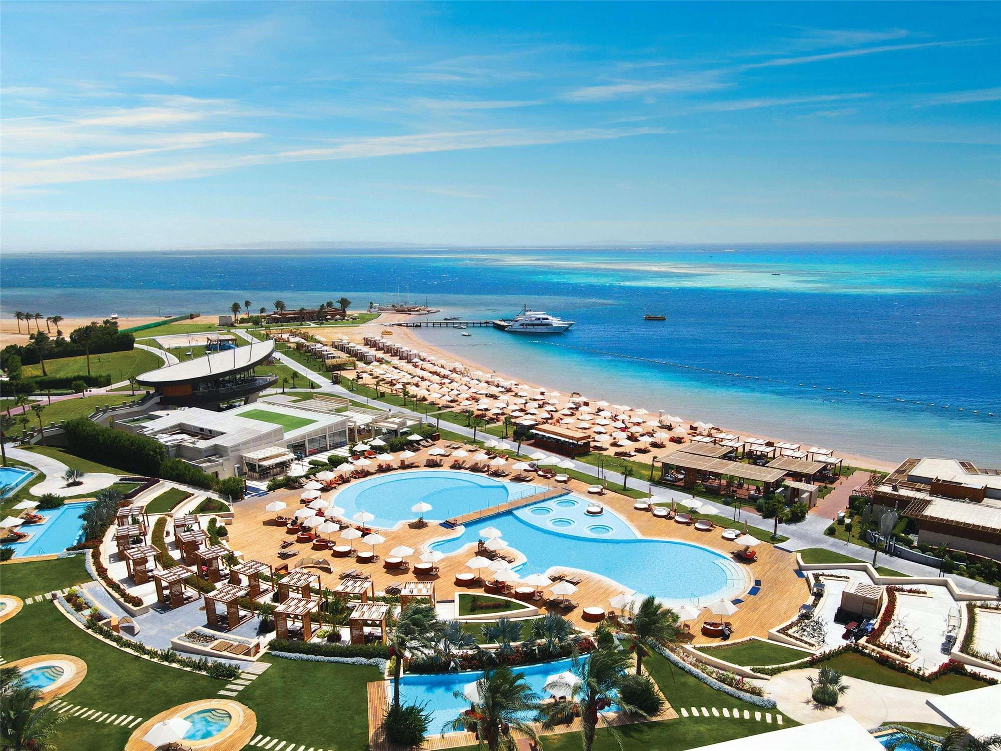 Rixos Premium Magawish Suites and Villas 1