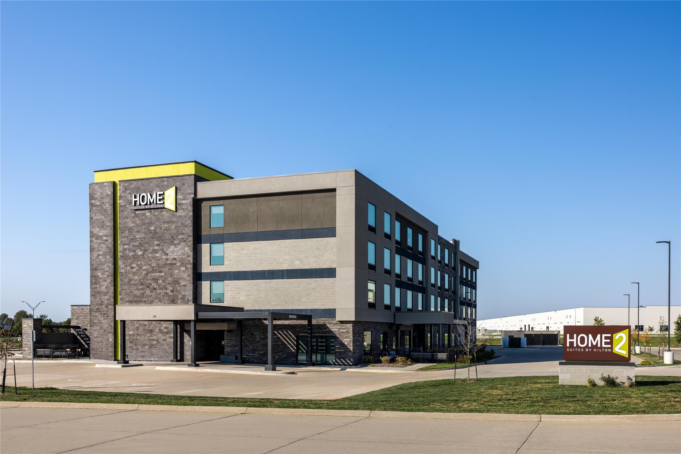 Home2 Suites By Hilton Altoona Des Moines 1
