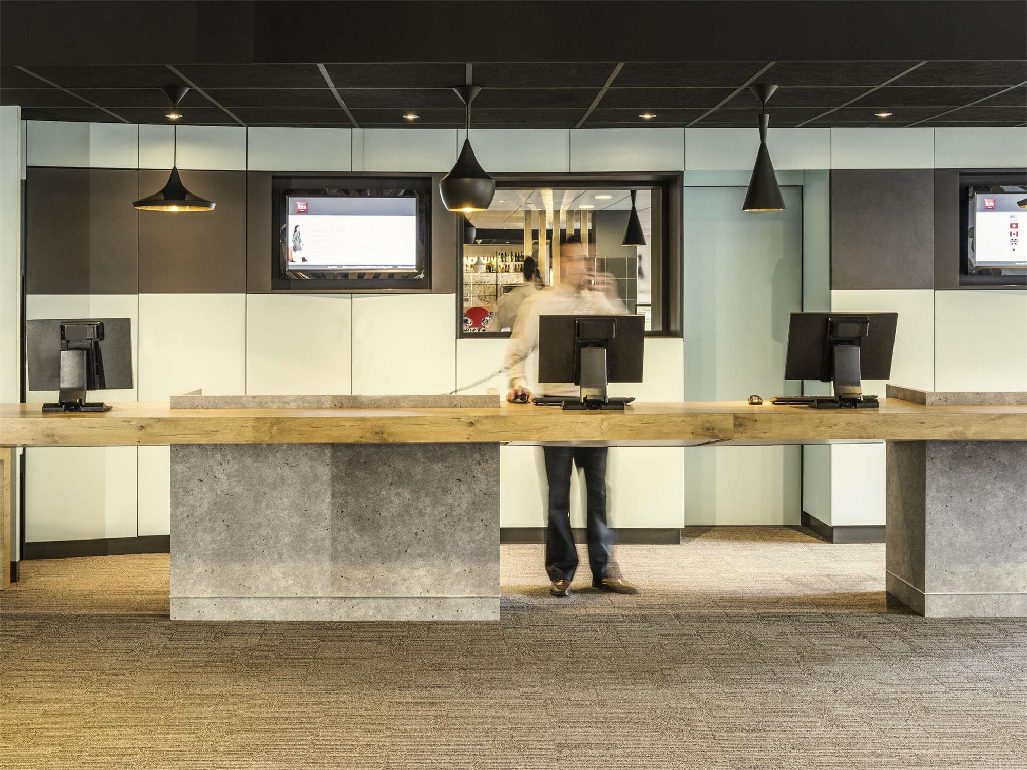 Ibis Paris Porte De Bagnolet 2