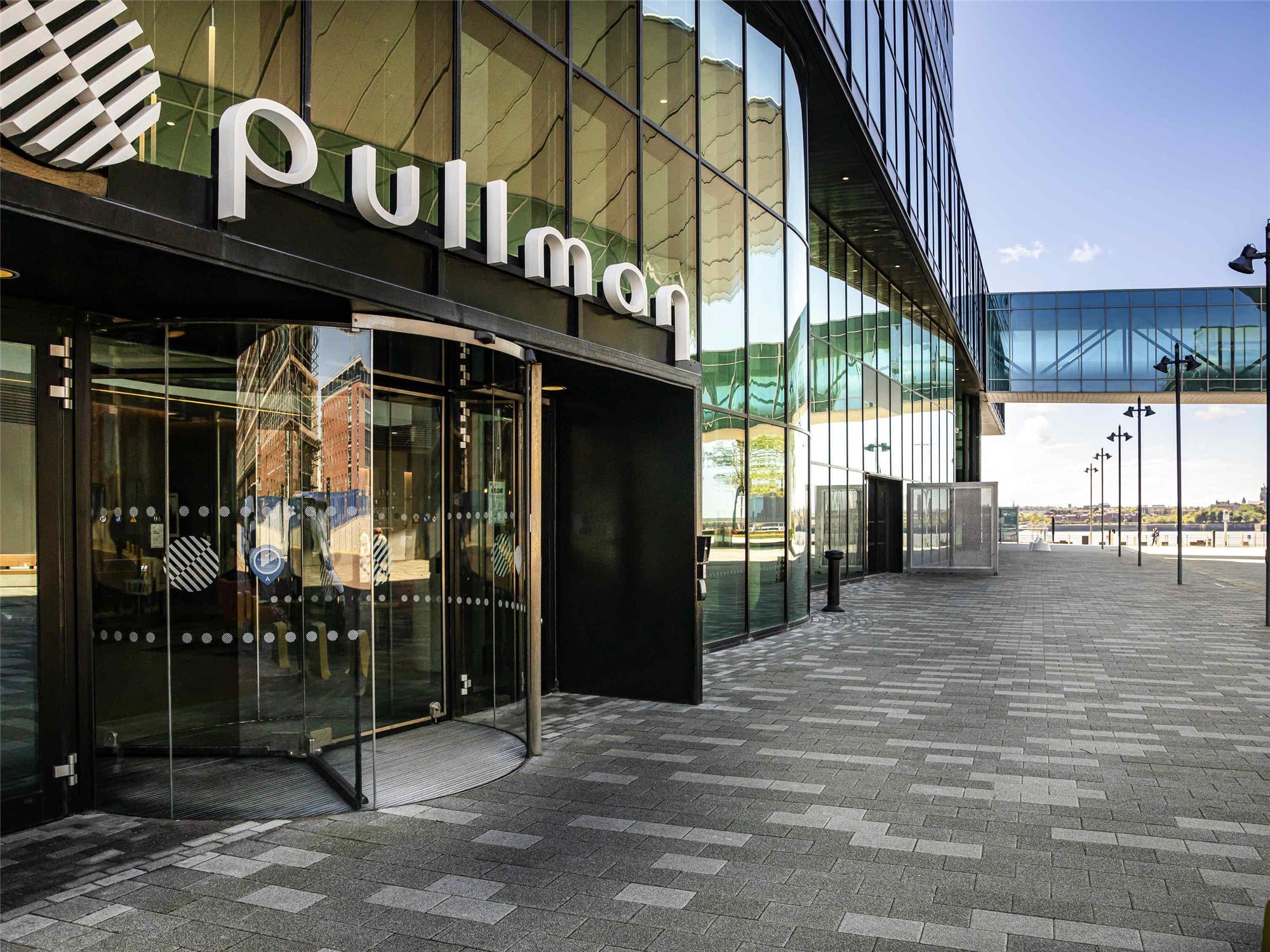 Pullman Liverpool 1
