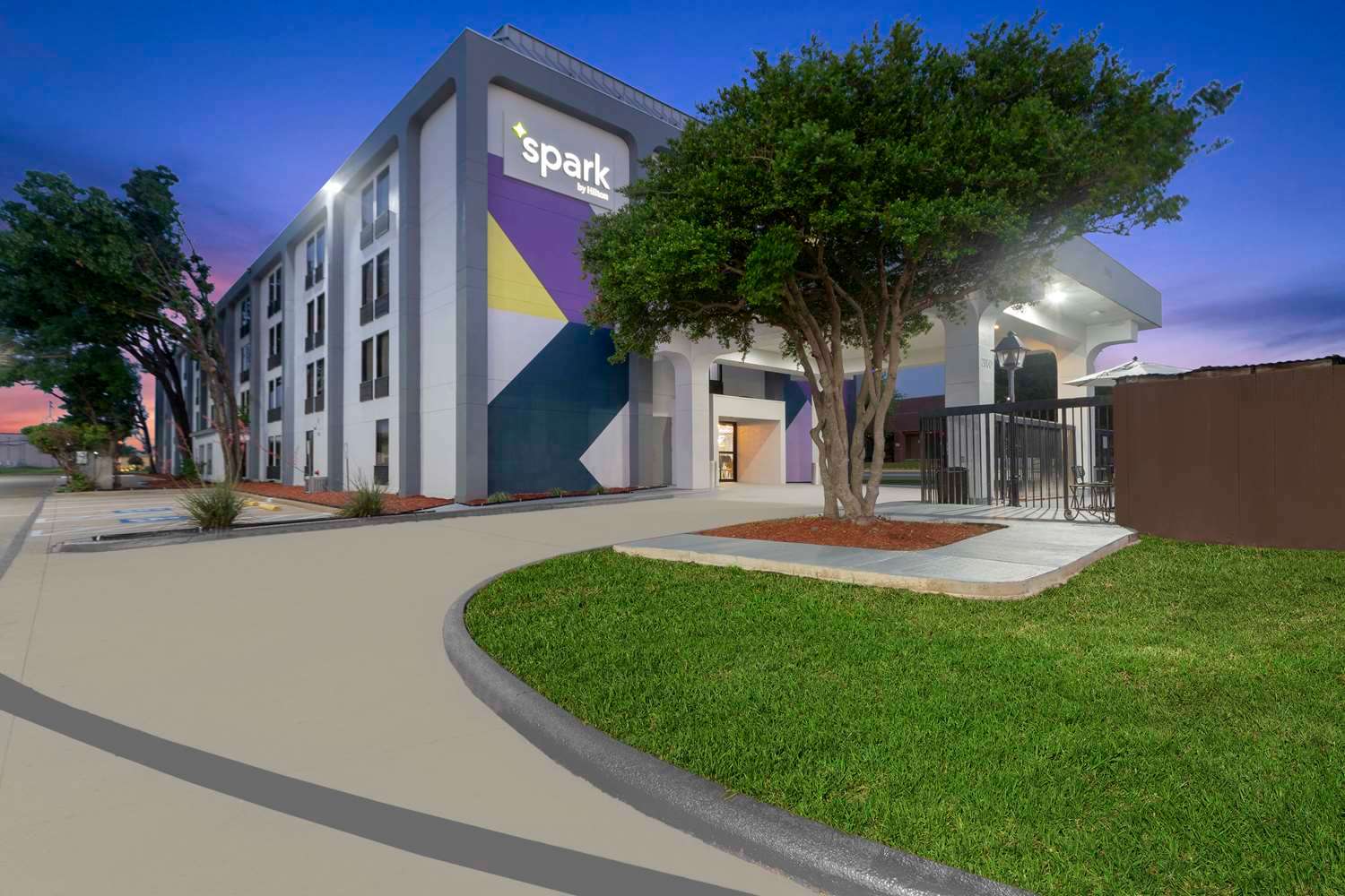 Spark by Hilton Grand Prairie 1