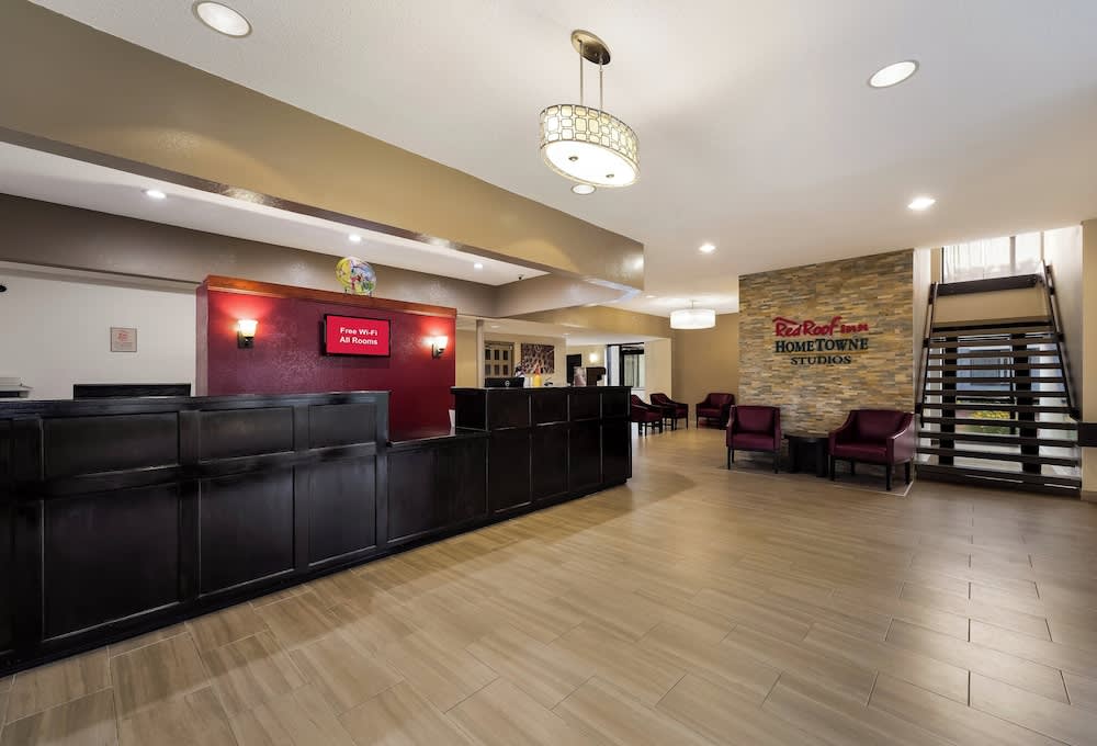 Red Roof Inn Painted Post 2