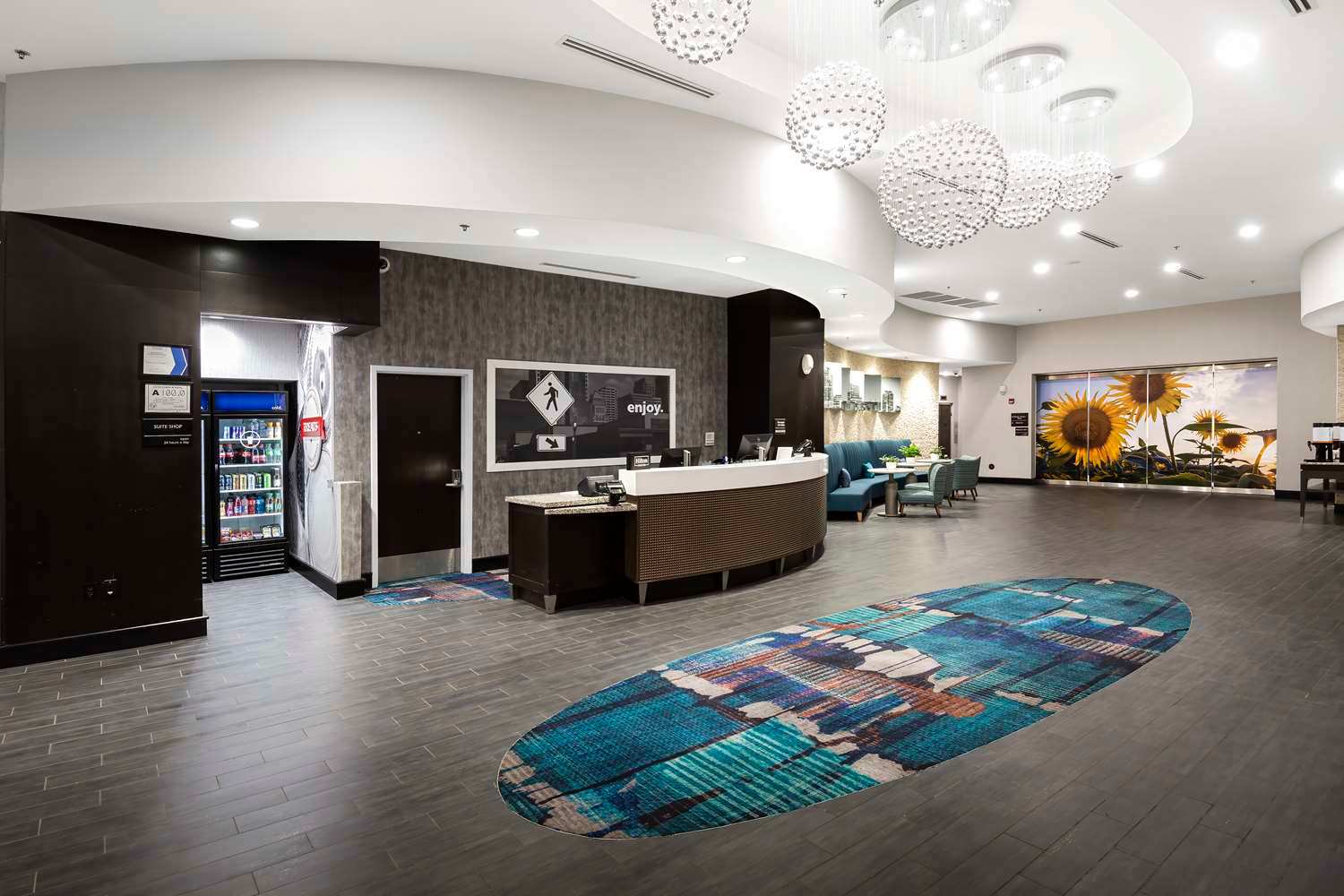 Hampton Inn & Suites Raleigh Downtown 1