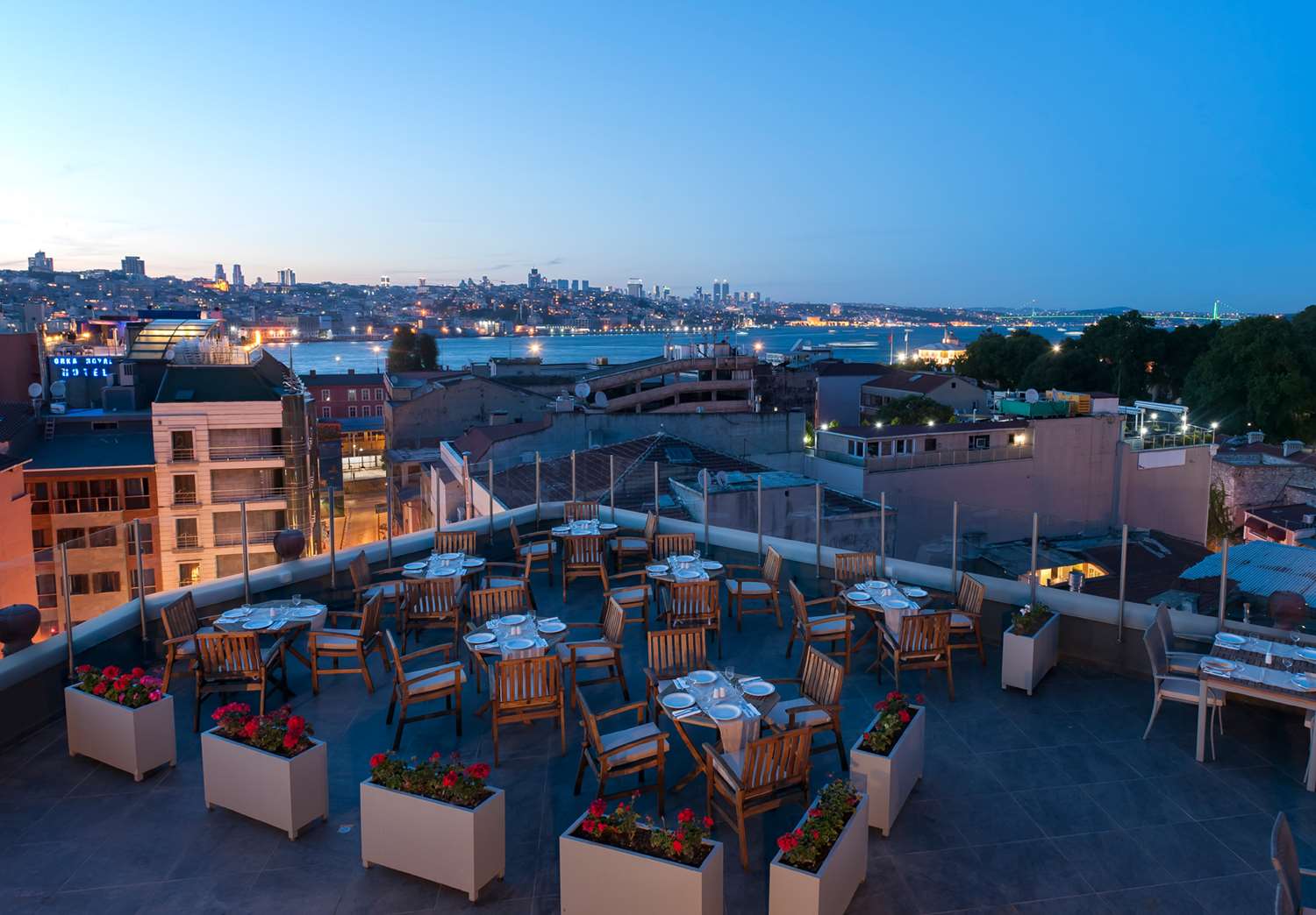 DoubleTree by Hilton Istanbul - Sirkeci 2