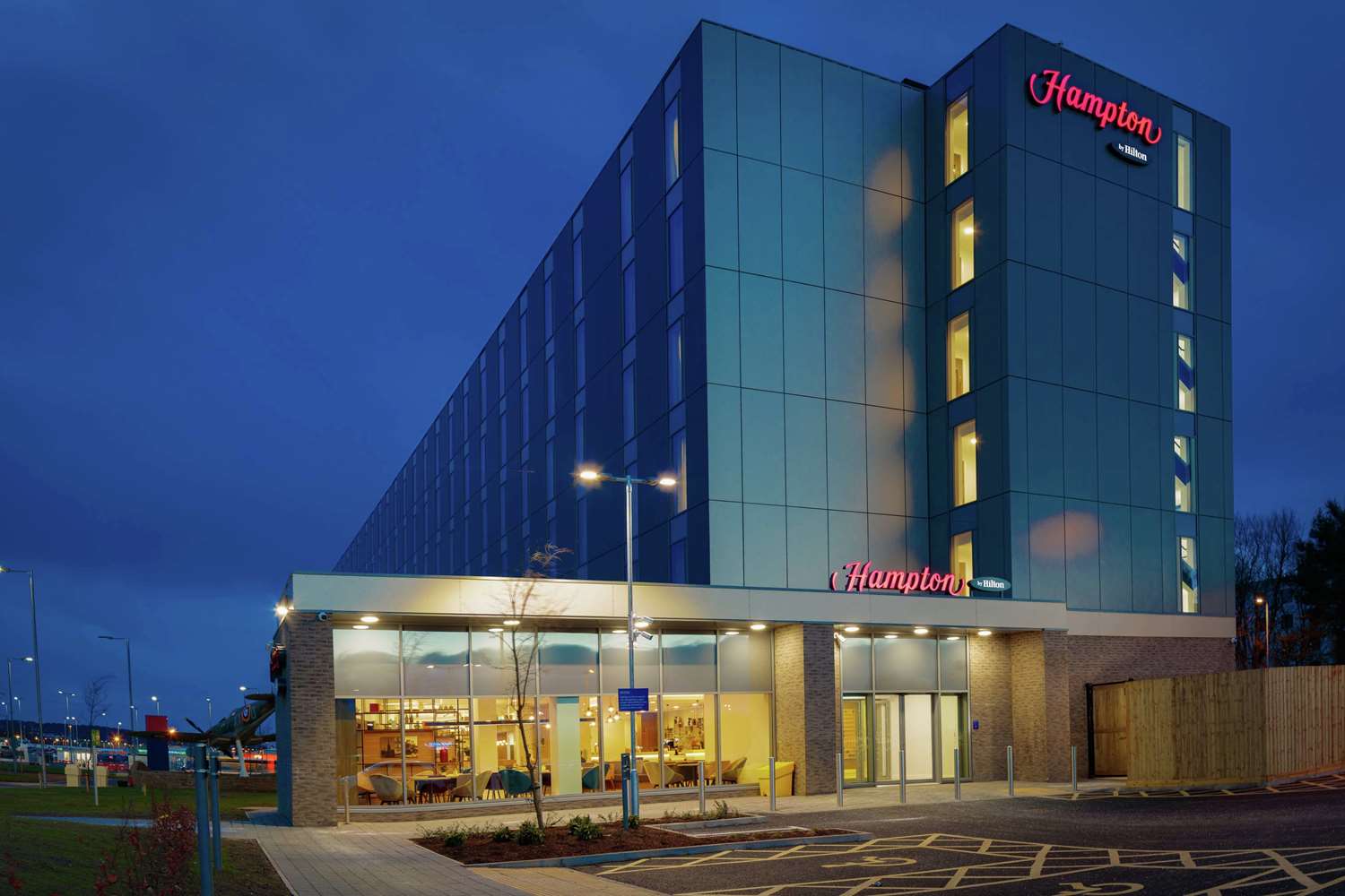 Hampton By Hilton Edinburgh Airport 1