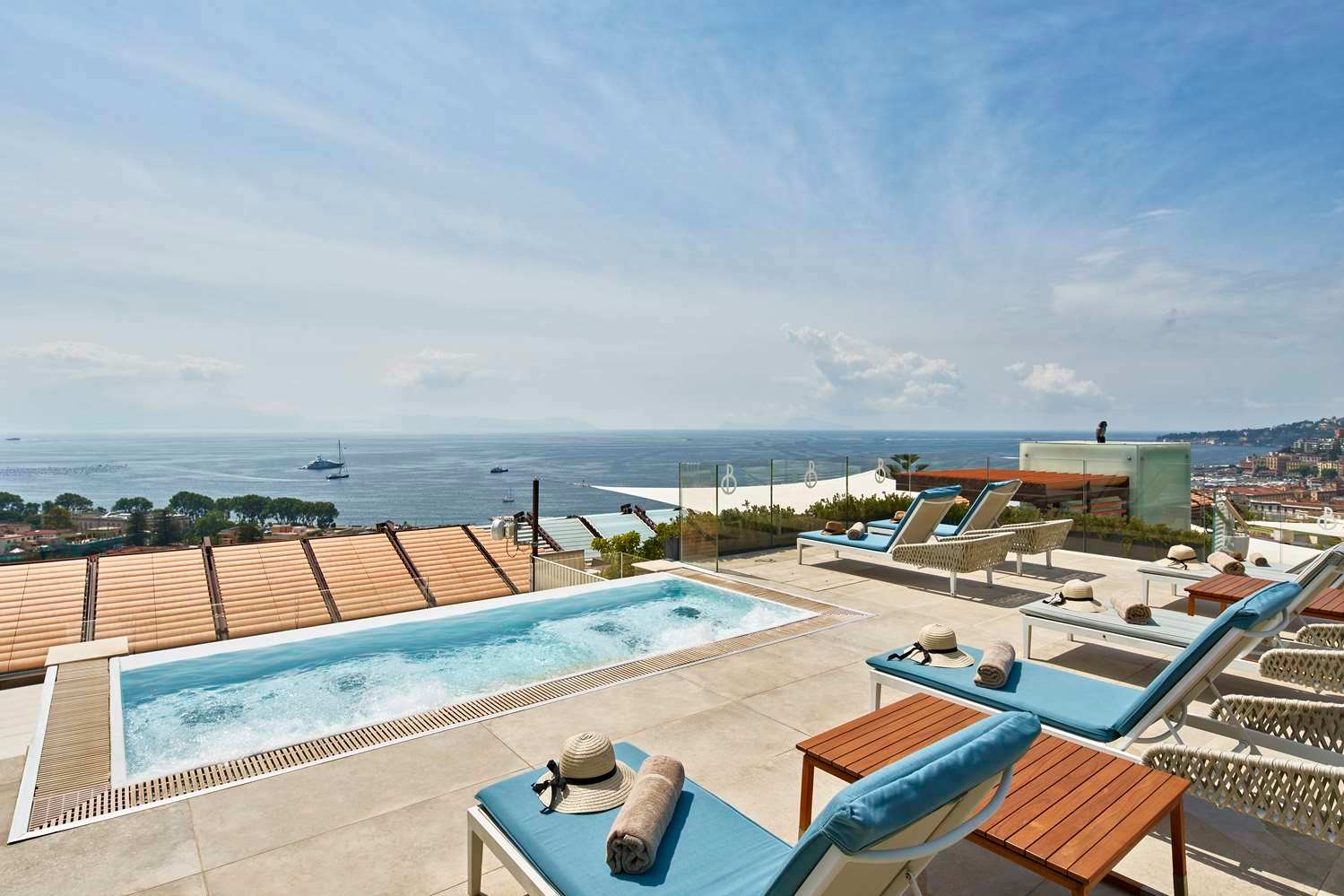 De Bonart Naples, Curio Collection By Hilton 1