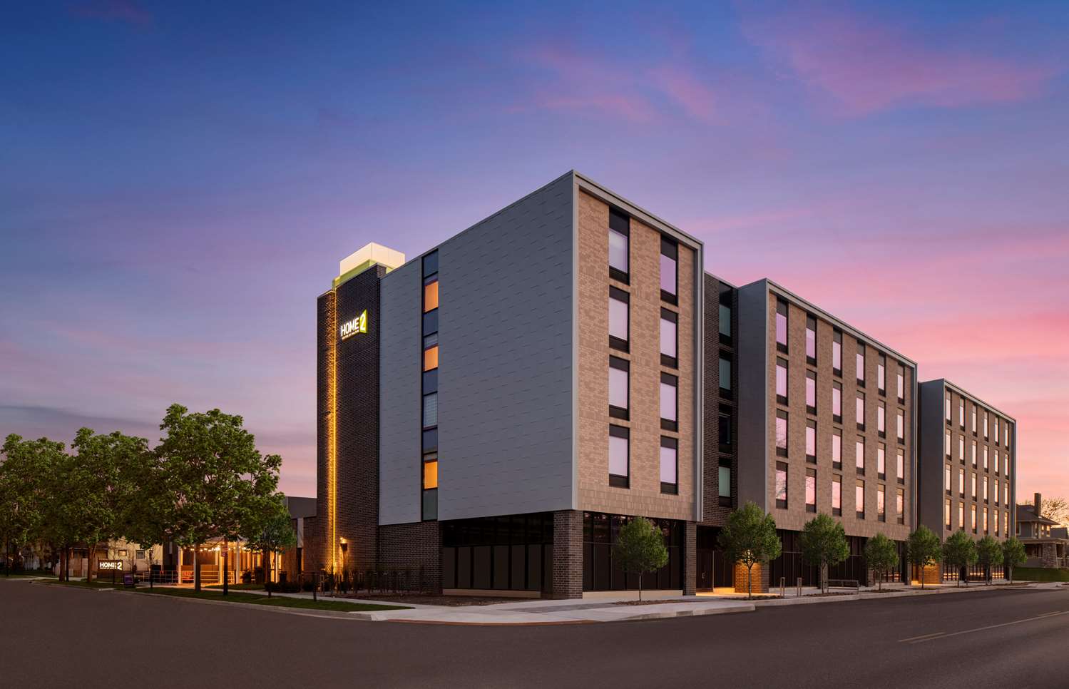Home2 Suites by Hilton Des Moines at Drake University 1