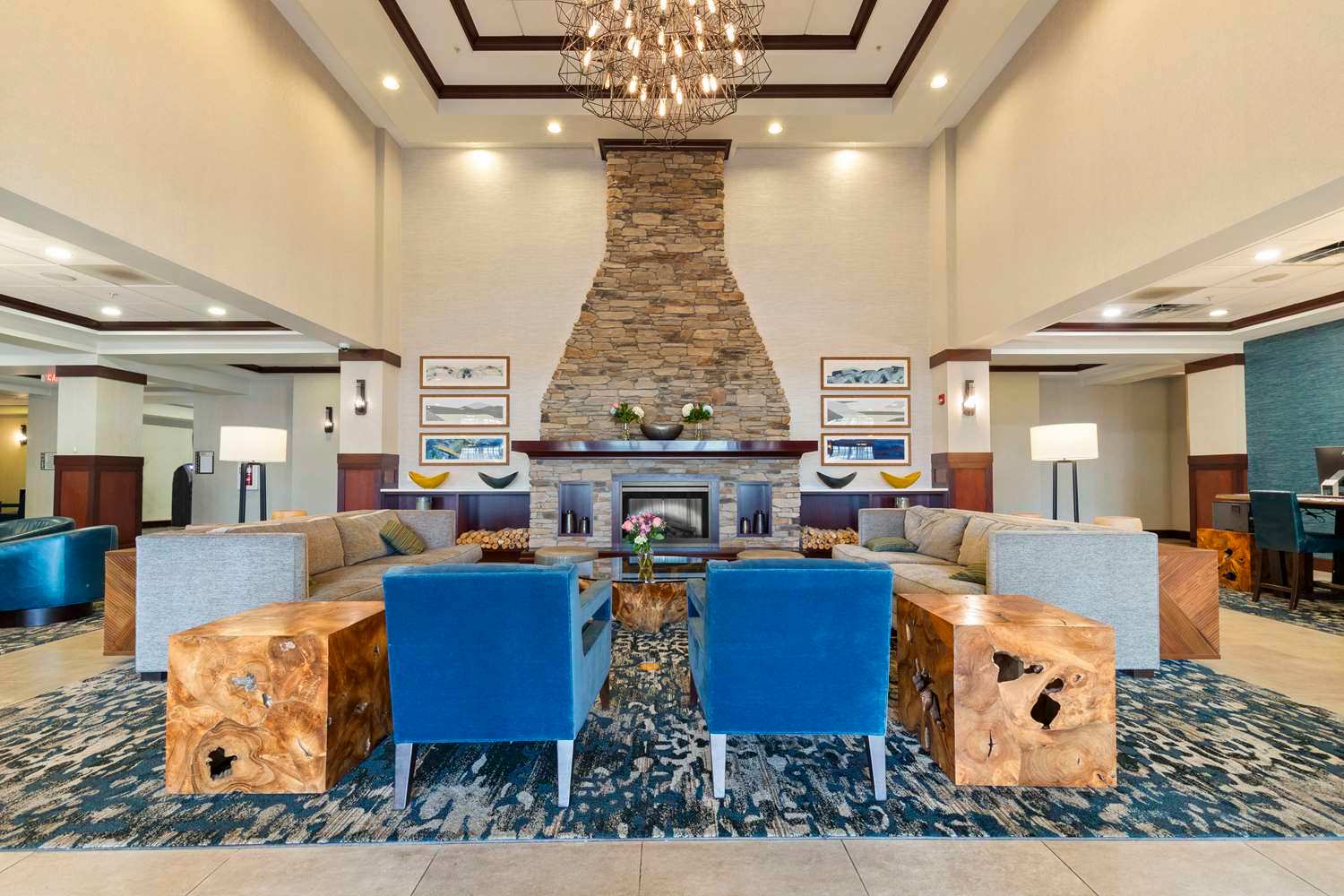 DoubleTree by Hilton Front Royal Blue Ridge Shadows 2
