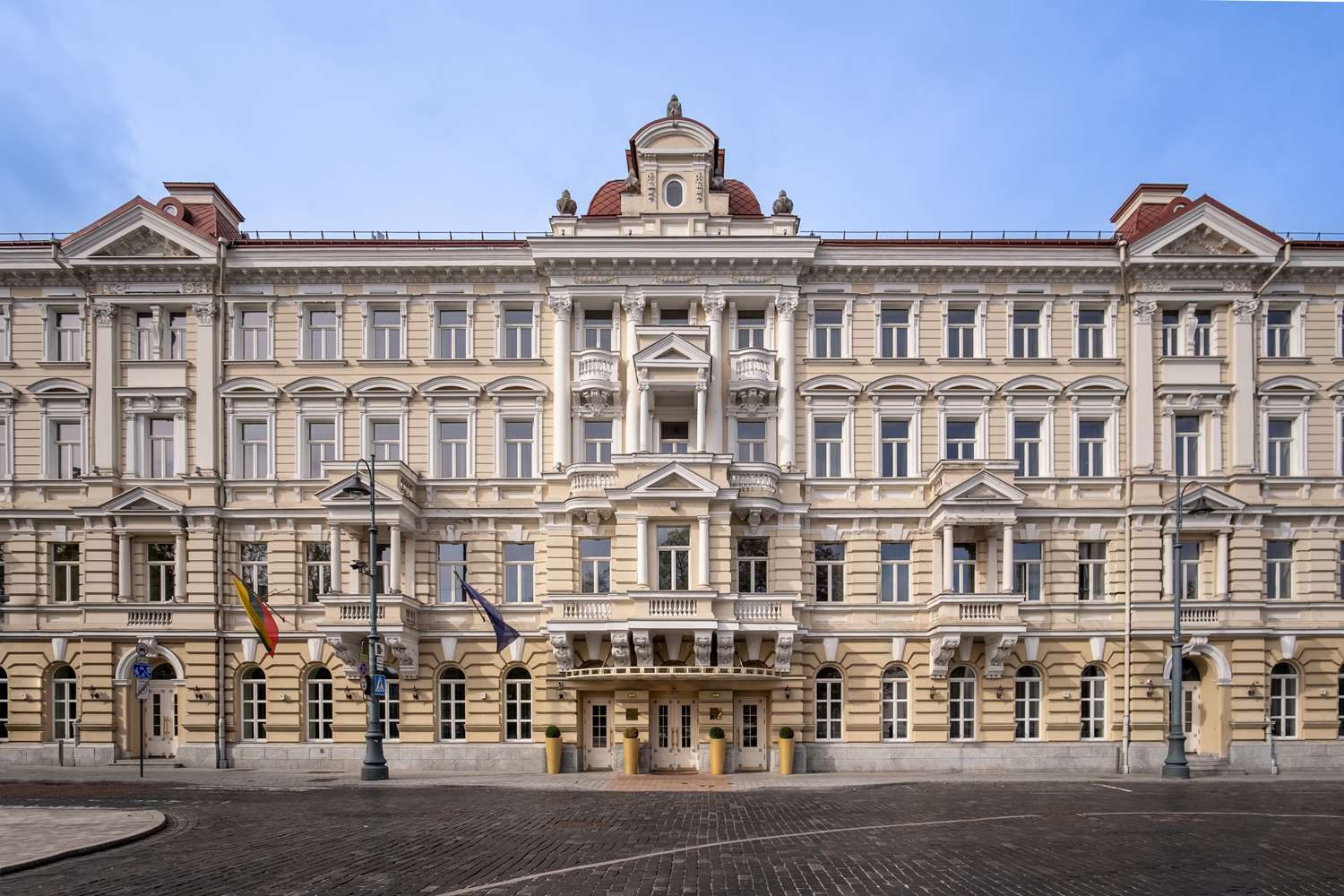 Grand Hotel Vilnius, Curio Collection by Hilton 2