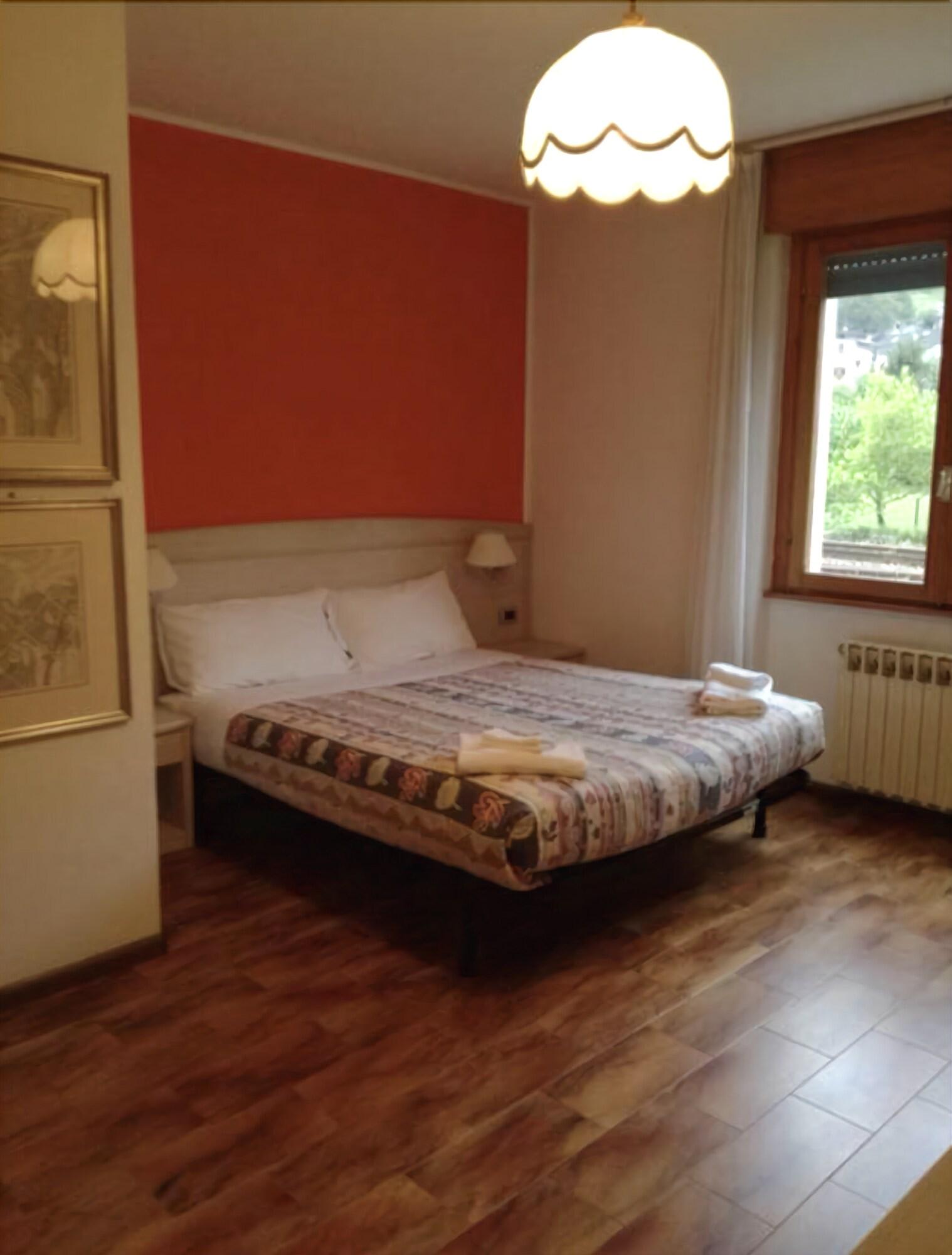 Albergo Mezzolago 1