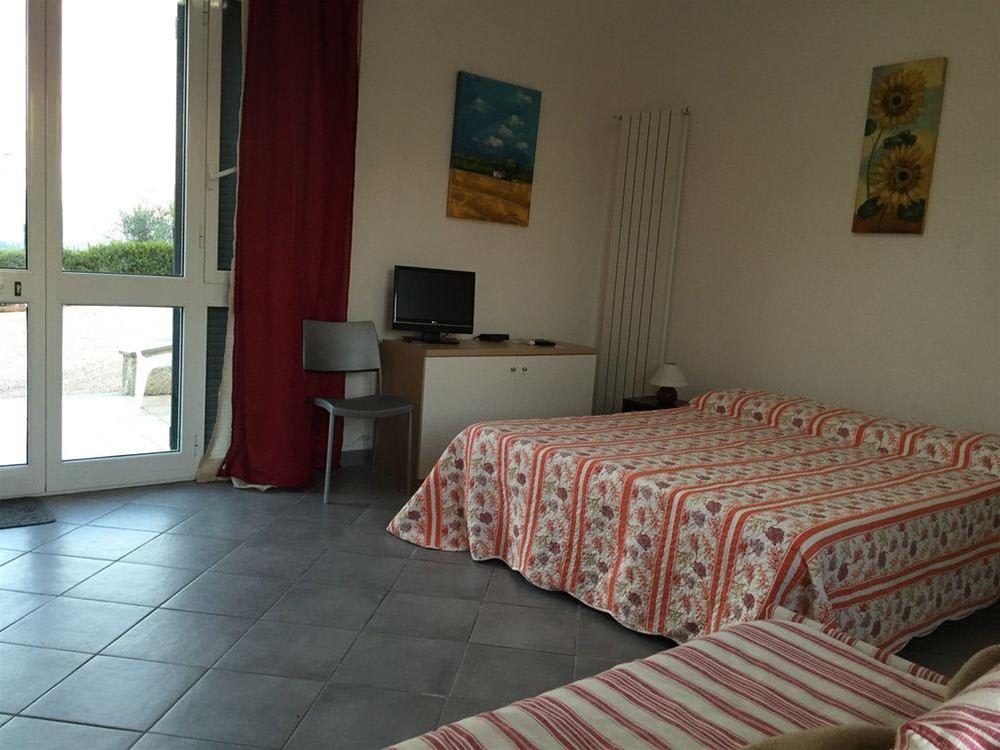 Gli Ulivi Di Montalbano 1