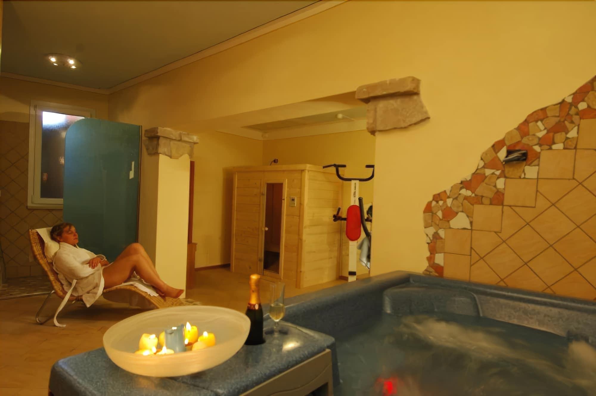 Hotel Menapace 2
