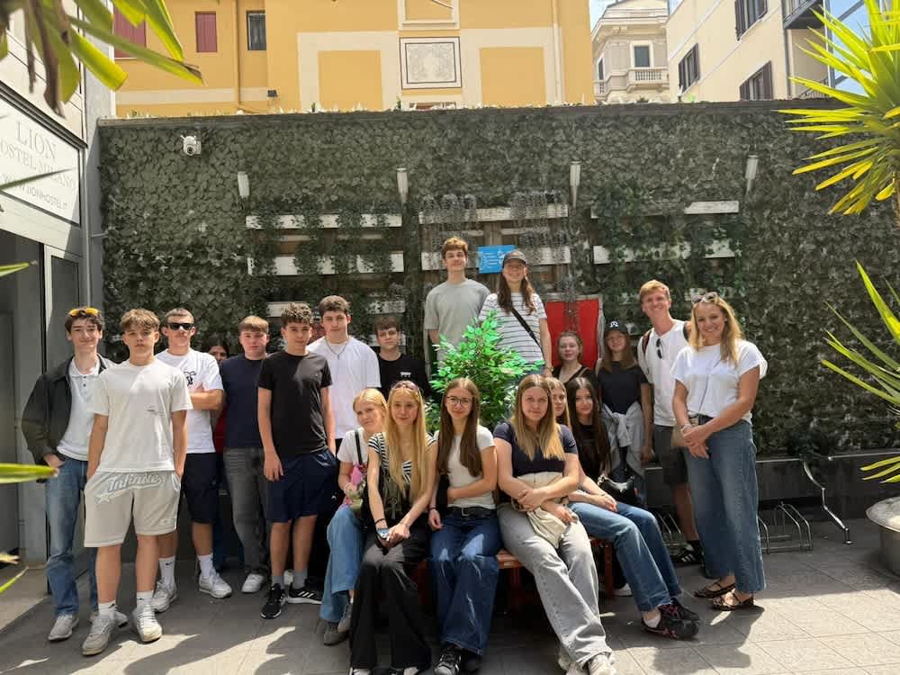 Lion University & Youth Hostel Milan 1