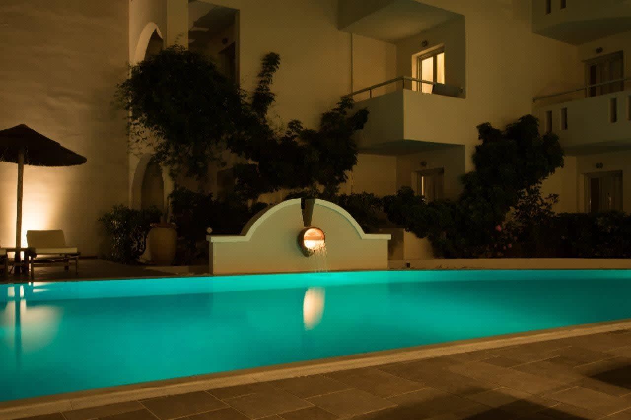 Parasol Luxury Hotel & Suites Adults Only 2