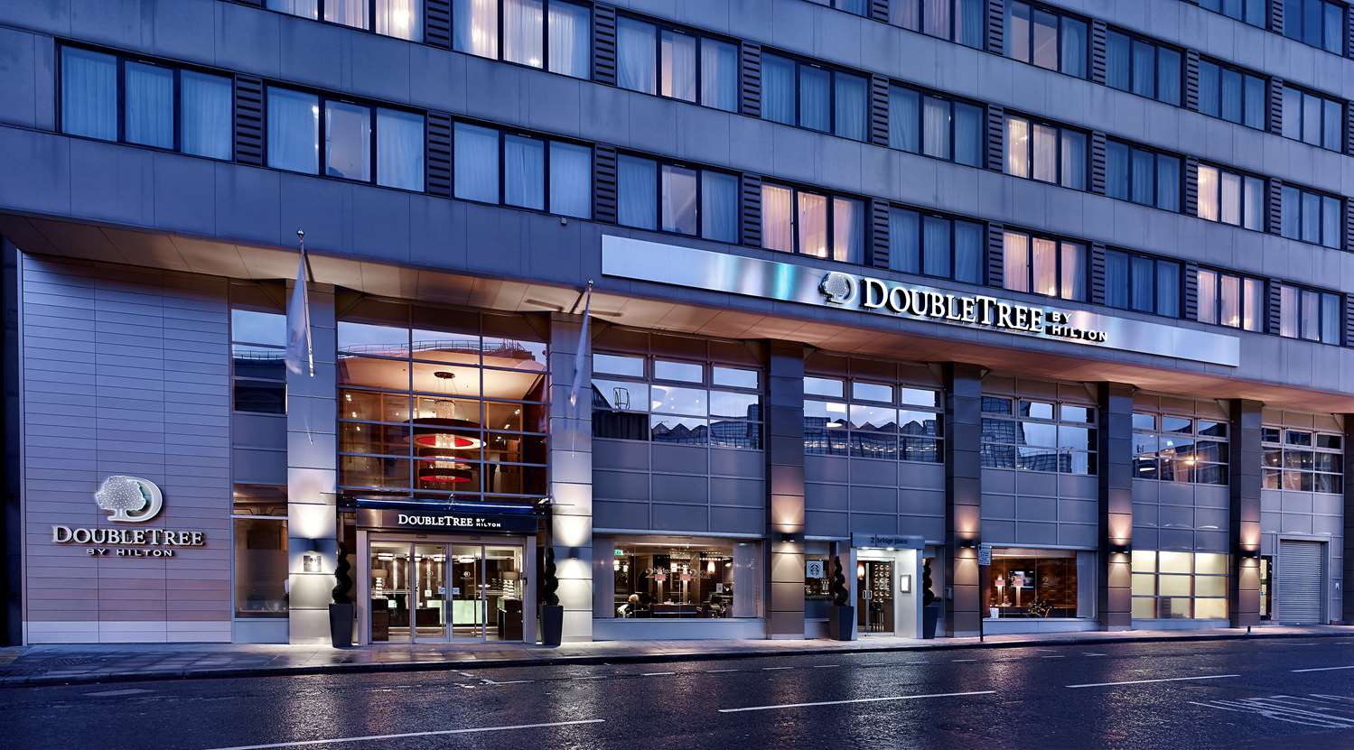 DoubleTree by Hilton London Victoria 2
