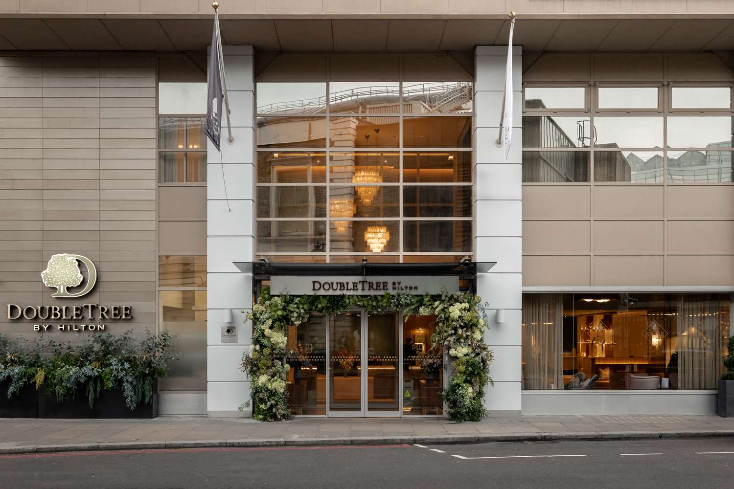 DoubleTree by Hilton London Victoria 1