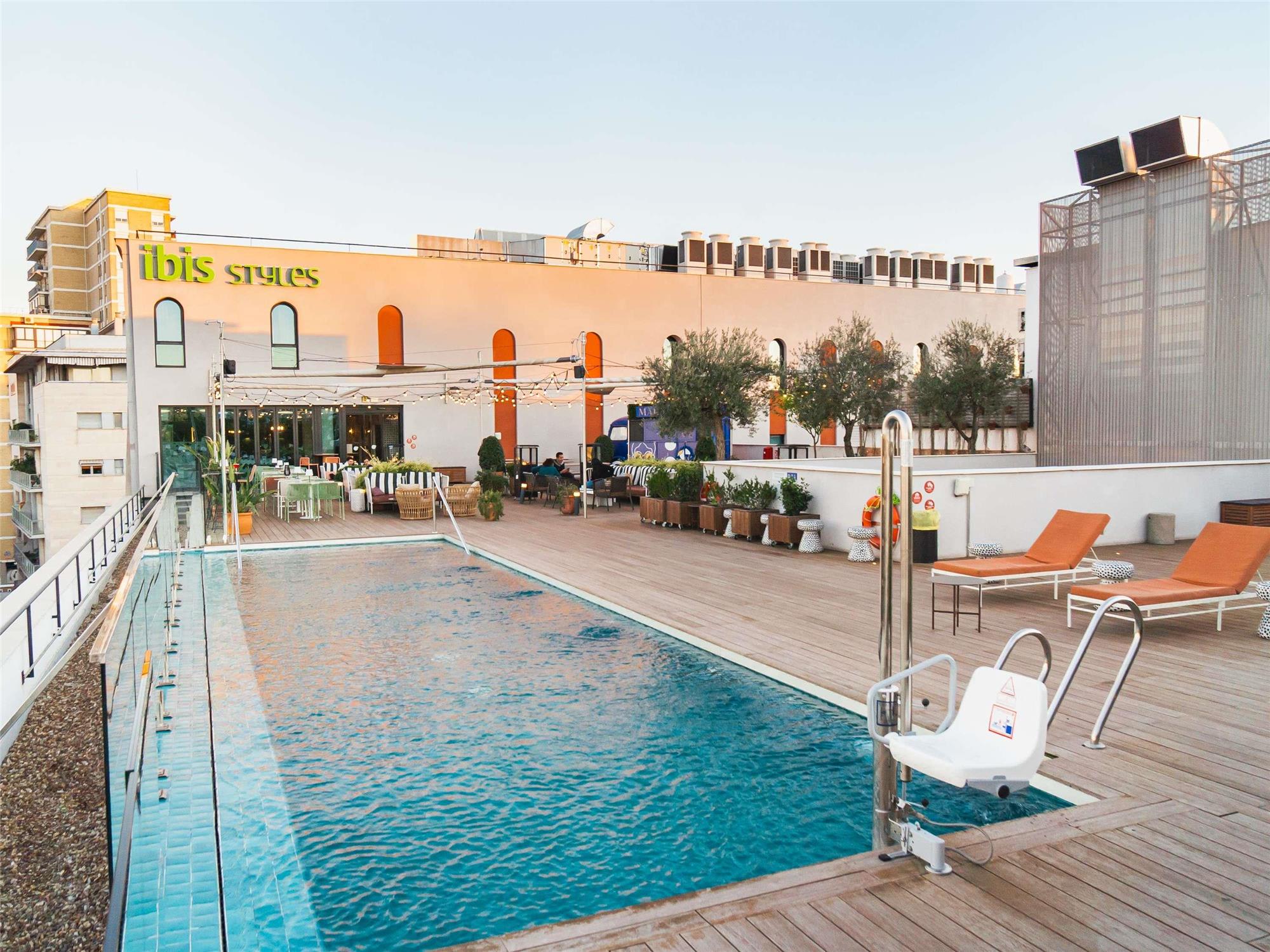 Ibis Styles Sevilla City Santa Justa 1