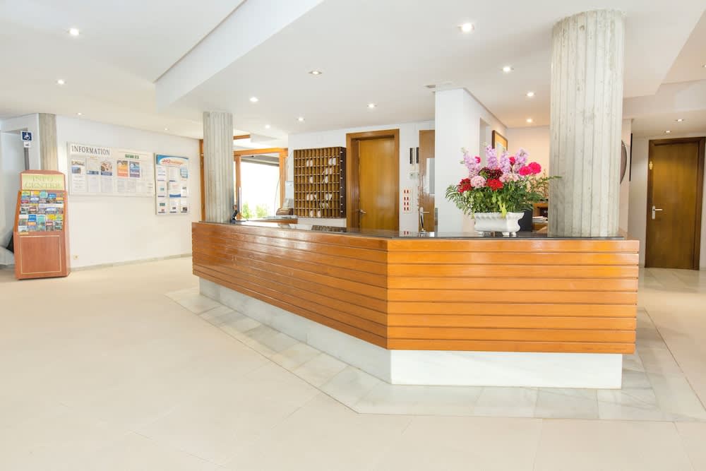 Aparthotel Flora 2