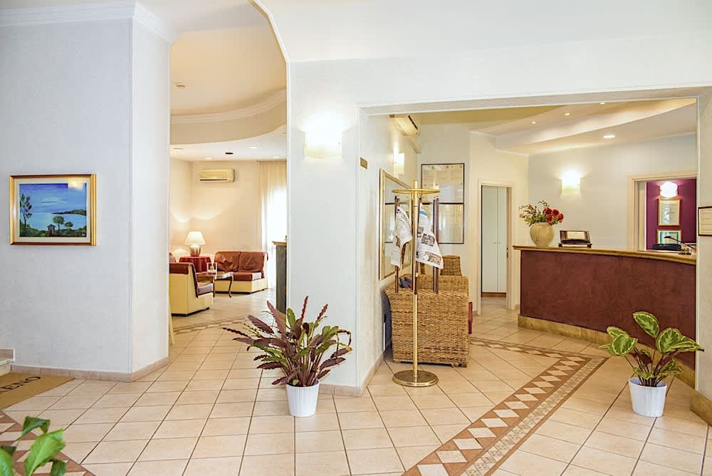 Hotel Tirreno 2