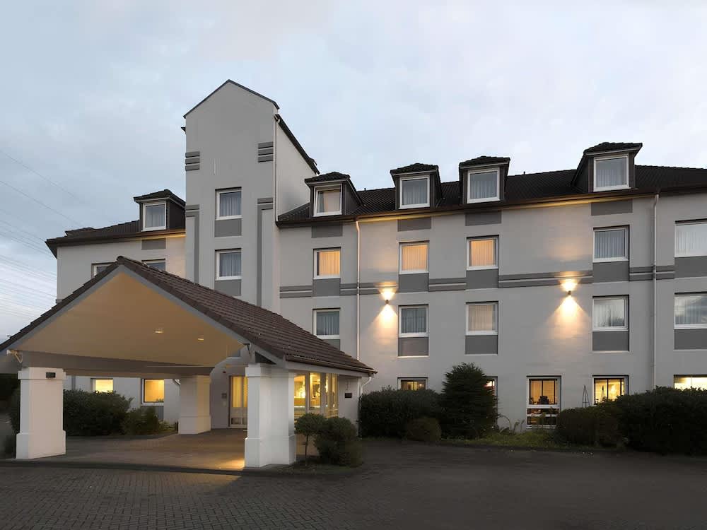 ibis Styles Cologne Airport 1